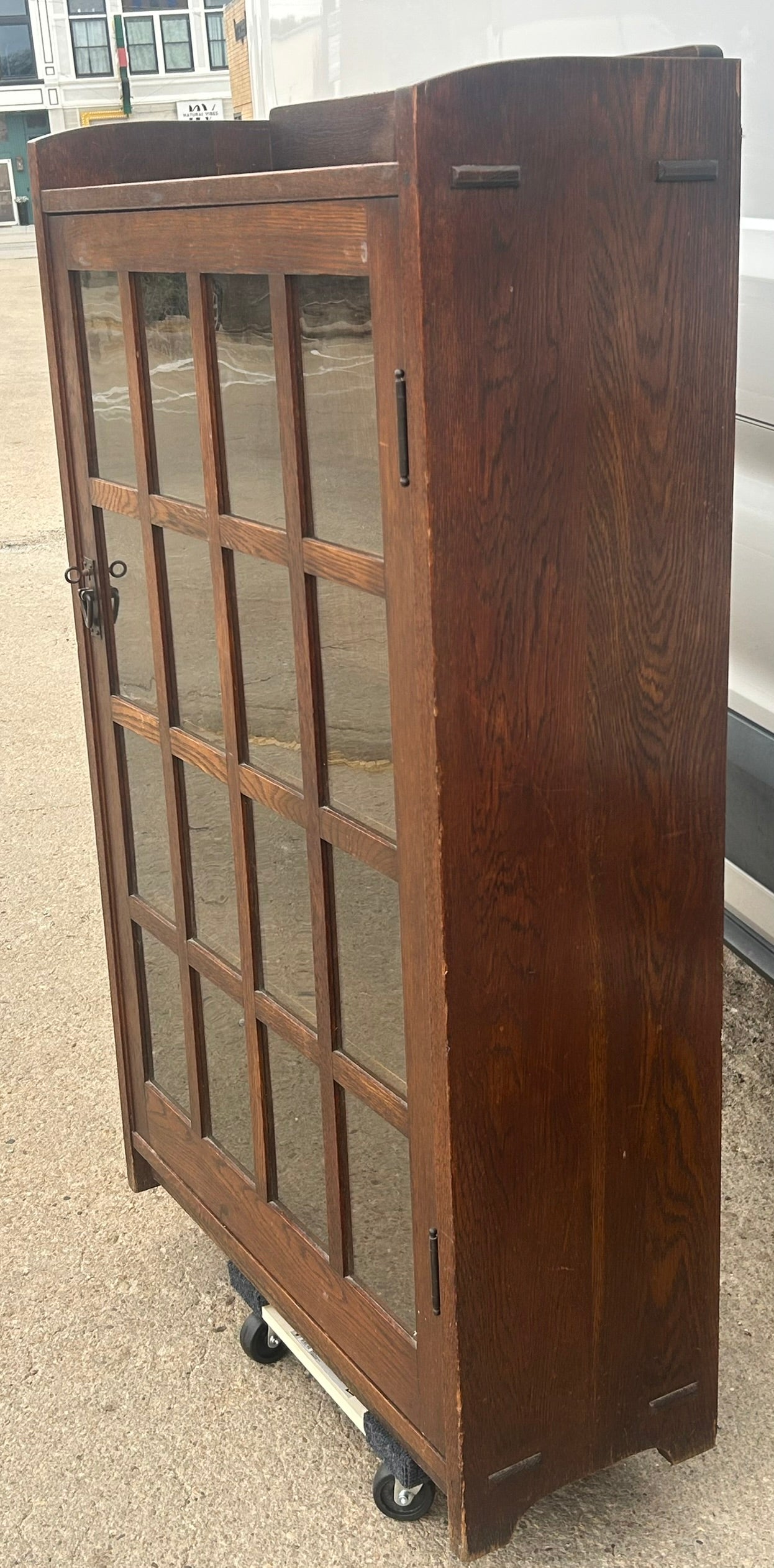 GUSTAV STICKLEY #715 ORIGINAL SINGLE DOOR BOOKCASE