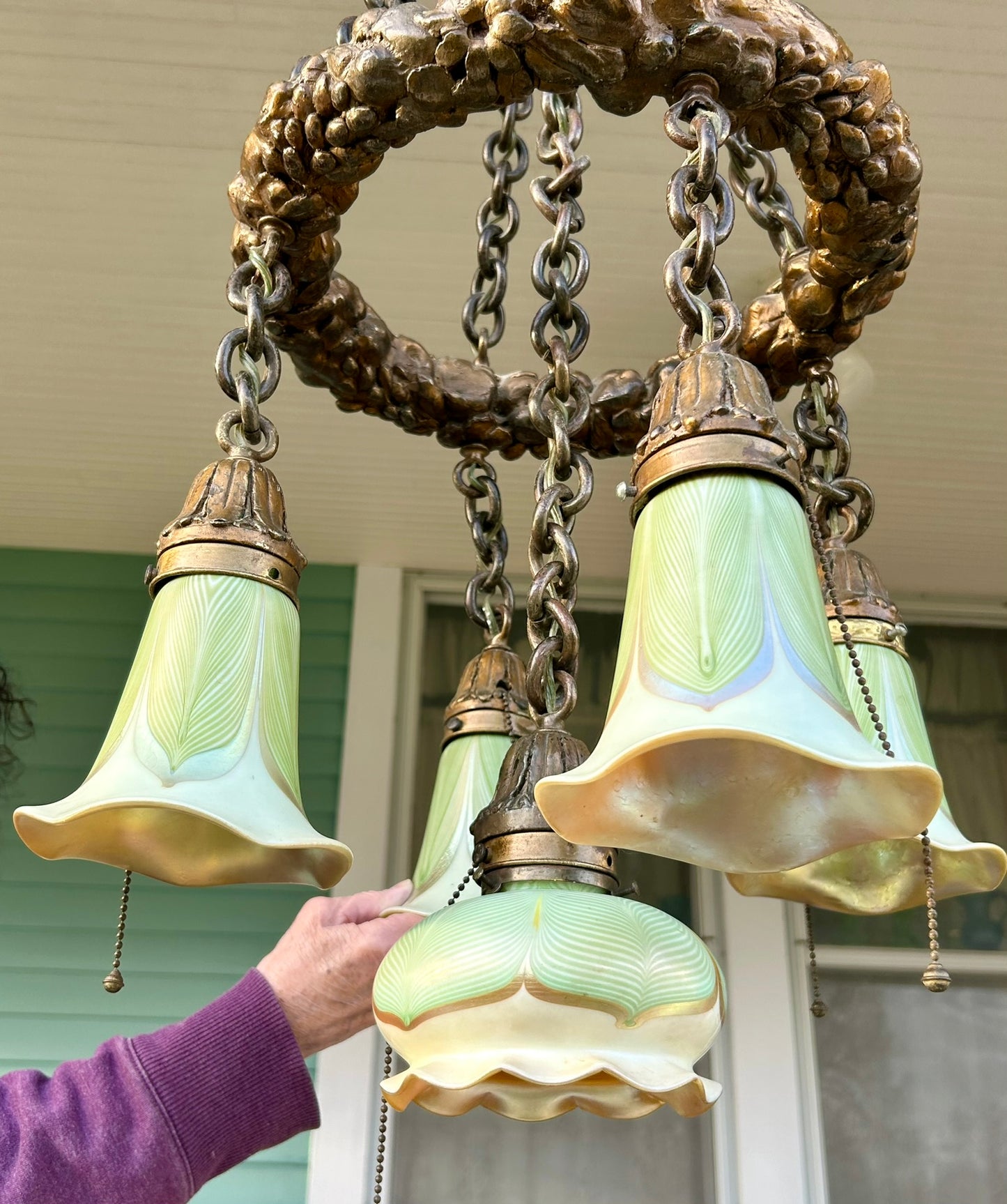 ANTIQUE QUEZAL SHADES HANGING LIGHT