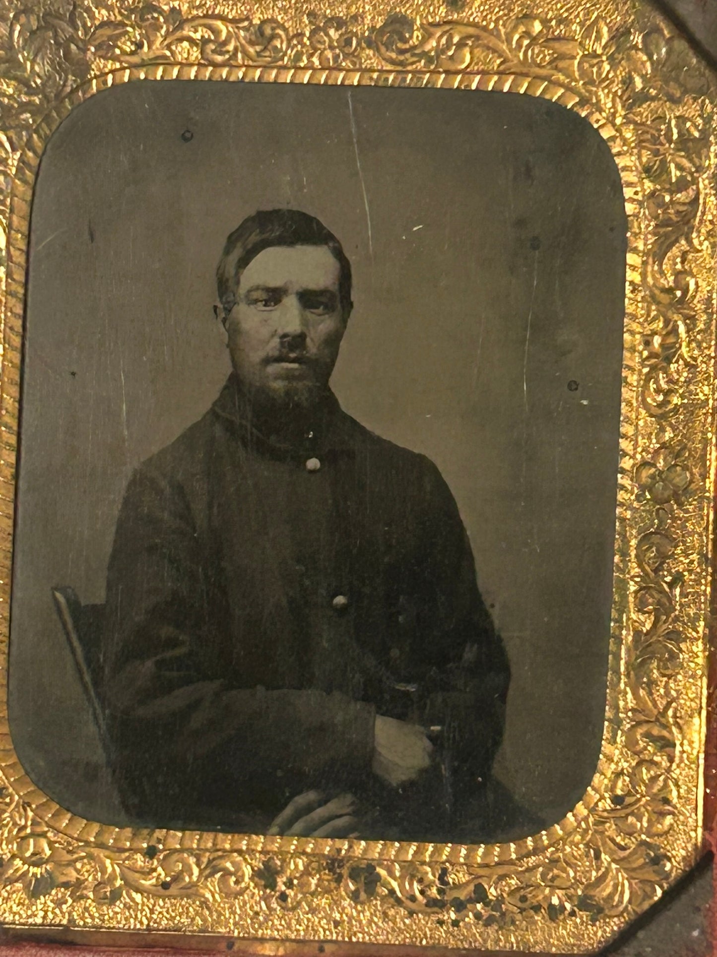 CIVIL WAR SOLDIER IN JACKET TINTYPE PORTRAIT