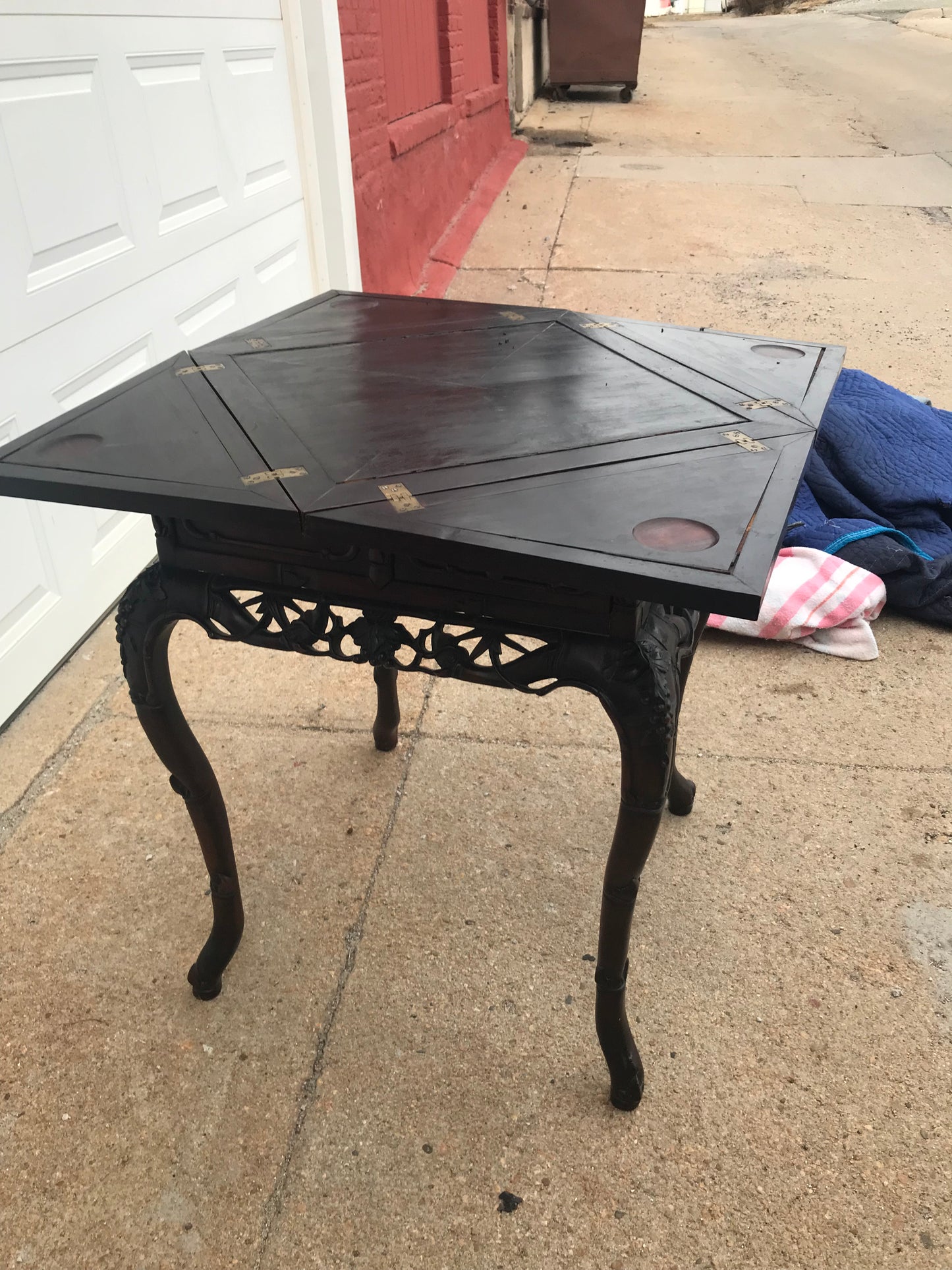 ANTIQUE ROSEWOOD CHINESE GAME TABLE AND FOUR CHAIRS