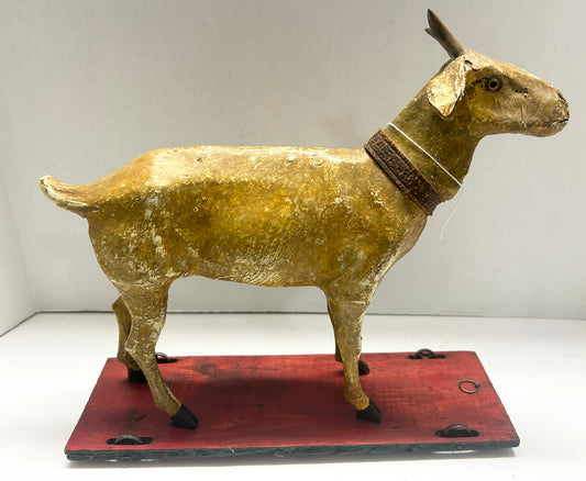 GOAT ANTIQUE PLATFORM TOY