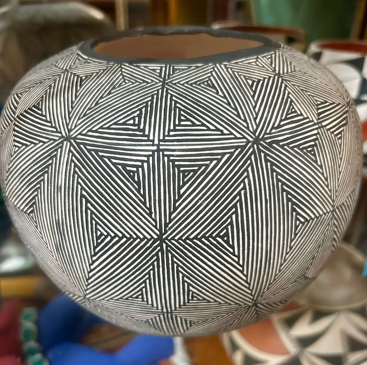 DORIS PATRICIO ACOMA POTTERY POT