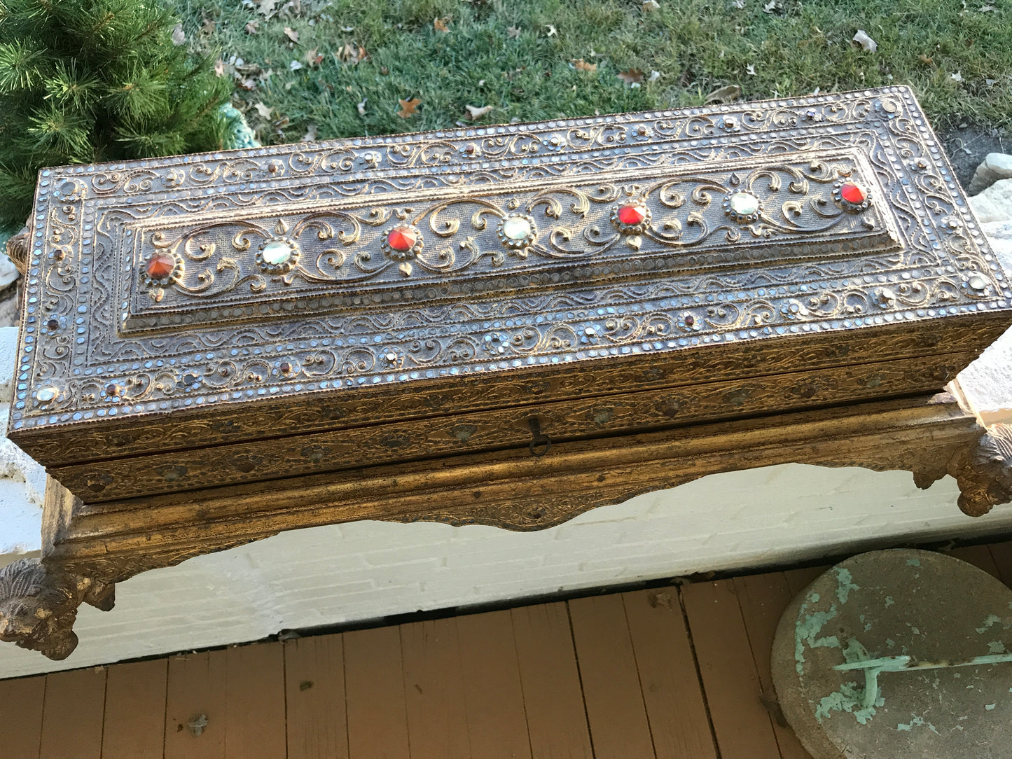19TH CENTURY KAMMAVACA MANUSCRIPT IN GILT BOX