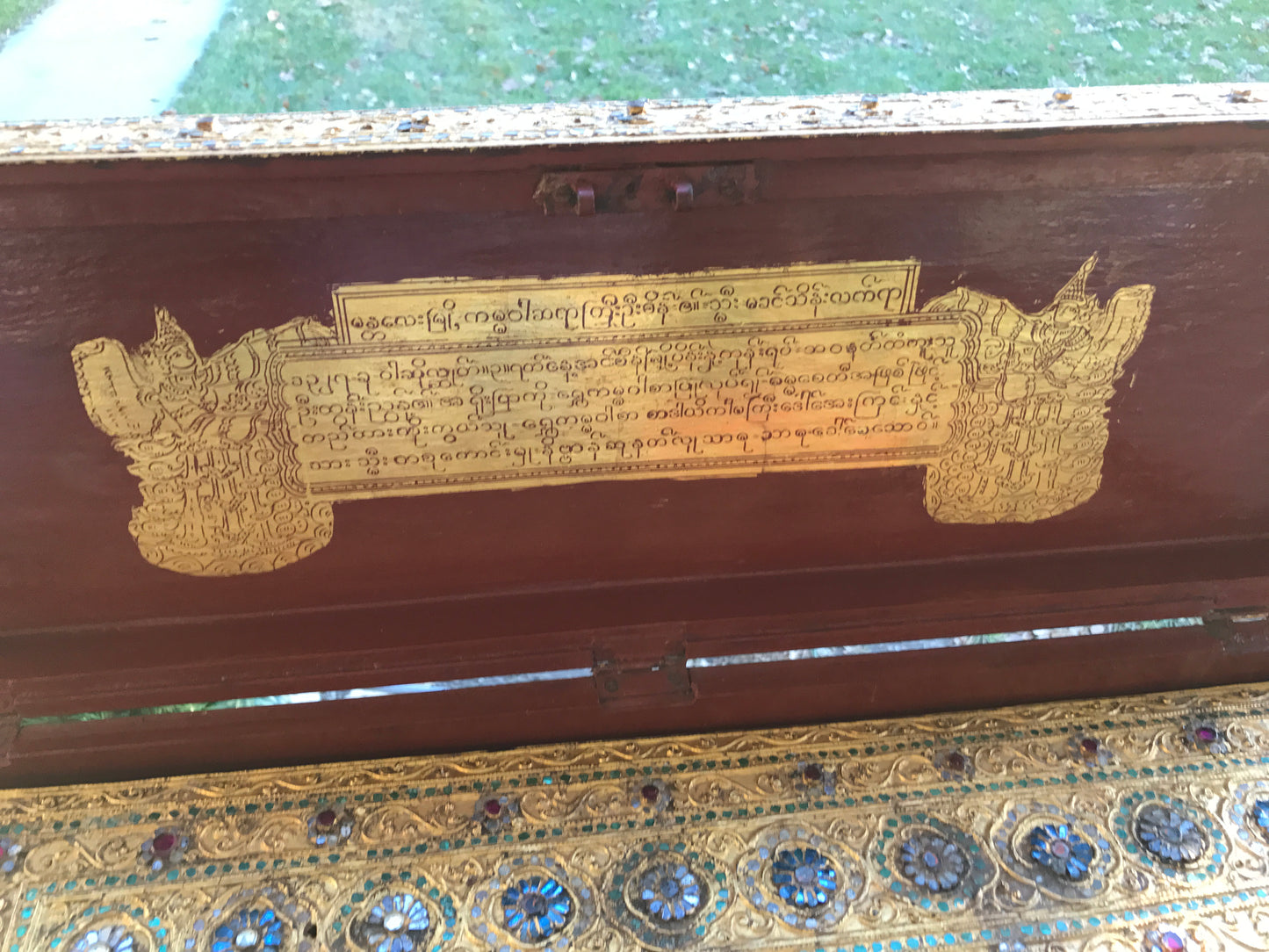 19TH CENTURY KAMMAVACA MANUSCRIPT IN GILT BOX
