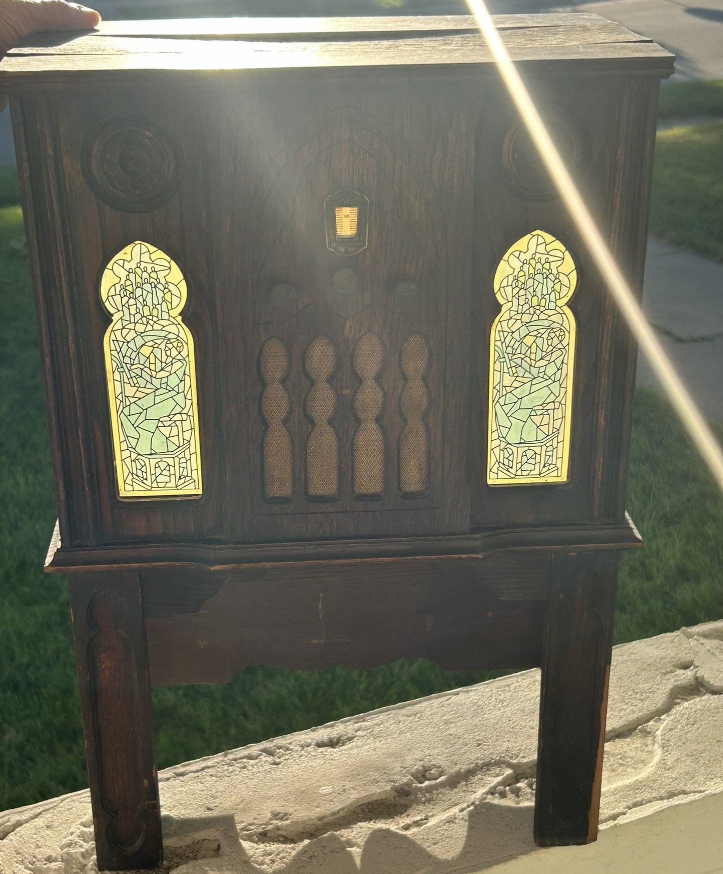 RADIO SHAPED WOOD 1930'S RARE LAMP