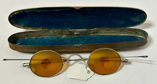 CIVIL WAR SHARP SHOOTERS AMBER EYE GLASSES IN TIN CASE