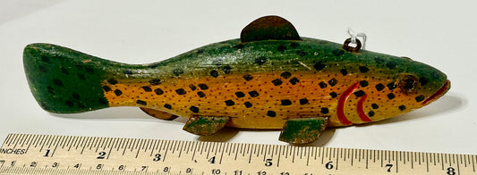 ICE SPEAR FISING WOOD DECOY