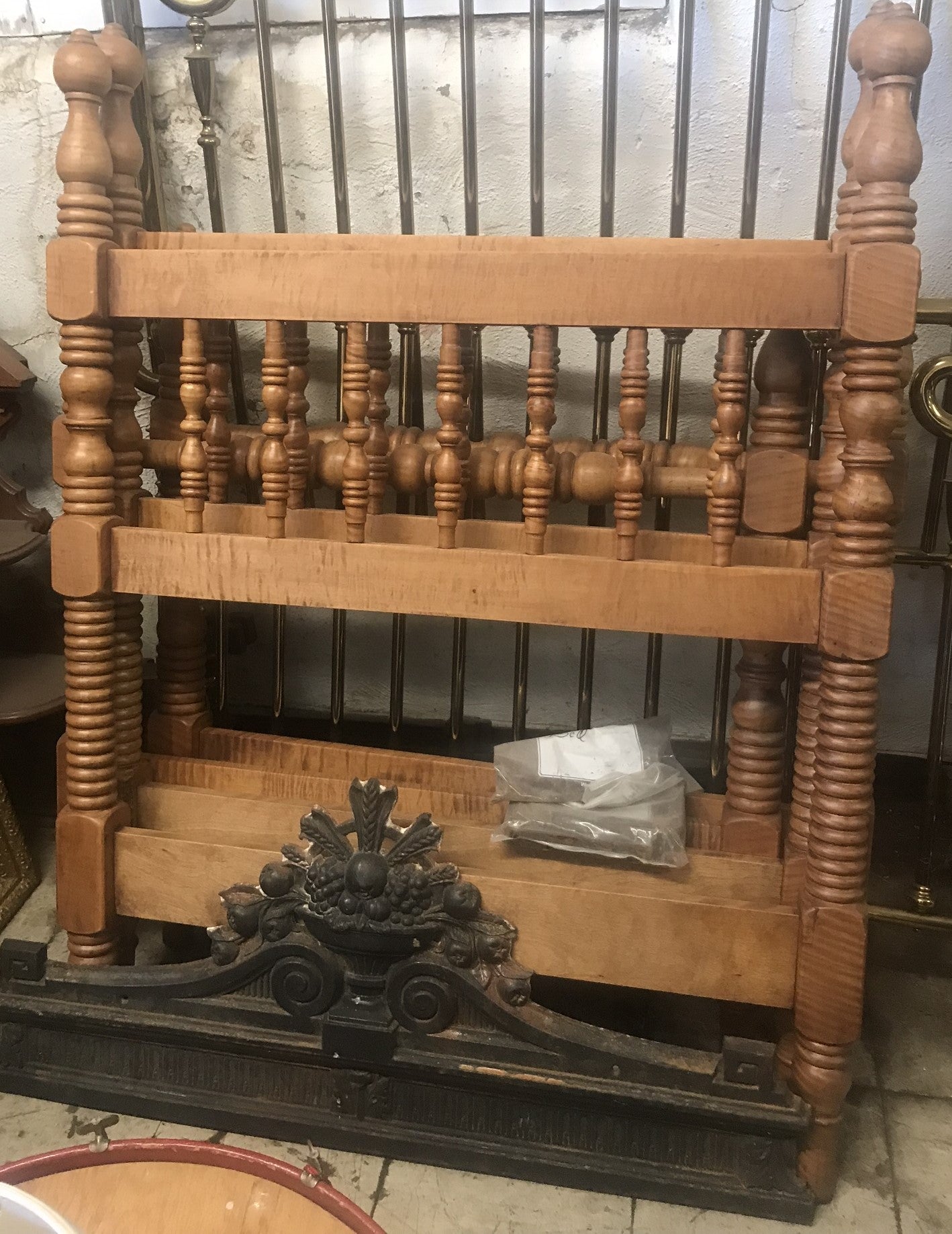 ANTIQUE PAIR OF TIGER MAPLE SINGLE SIZE BEDS