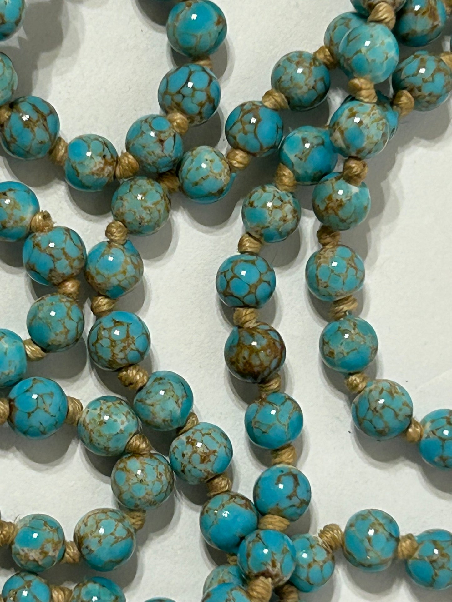 BLUE AND GOLD VEINED NECKLACE