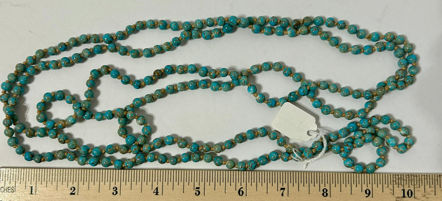 BLUE AND GOLD VEINED NECKLACE
