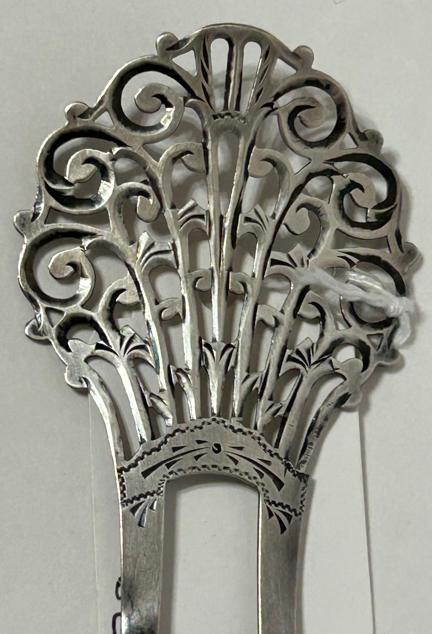 STERLING ANTIQUE FANCY HAIR COMB