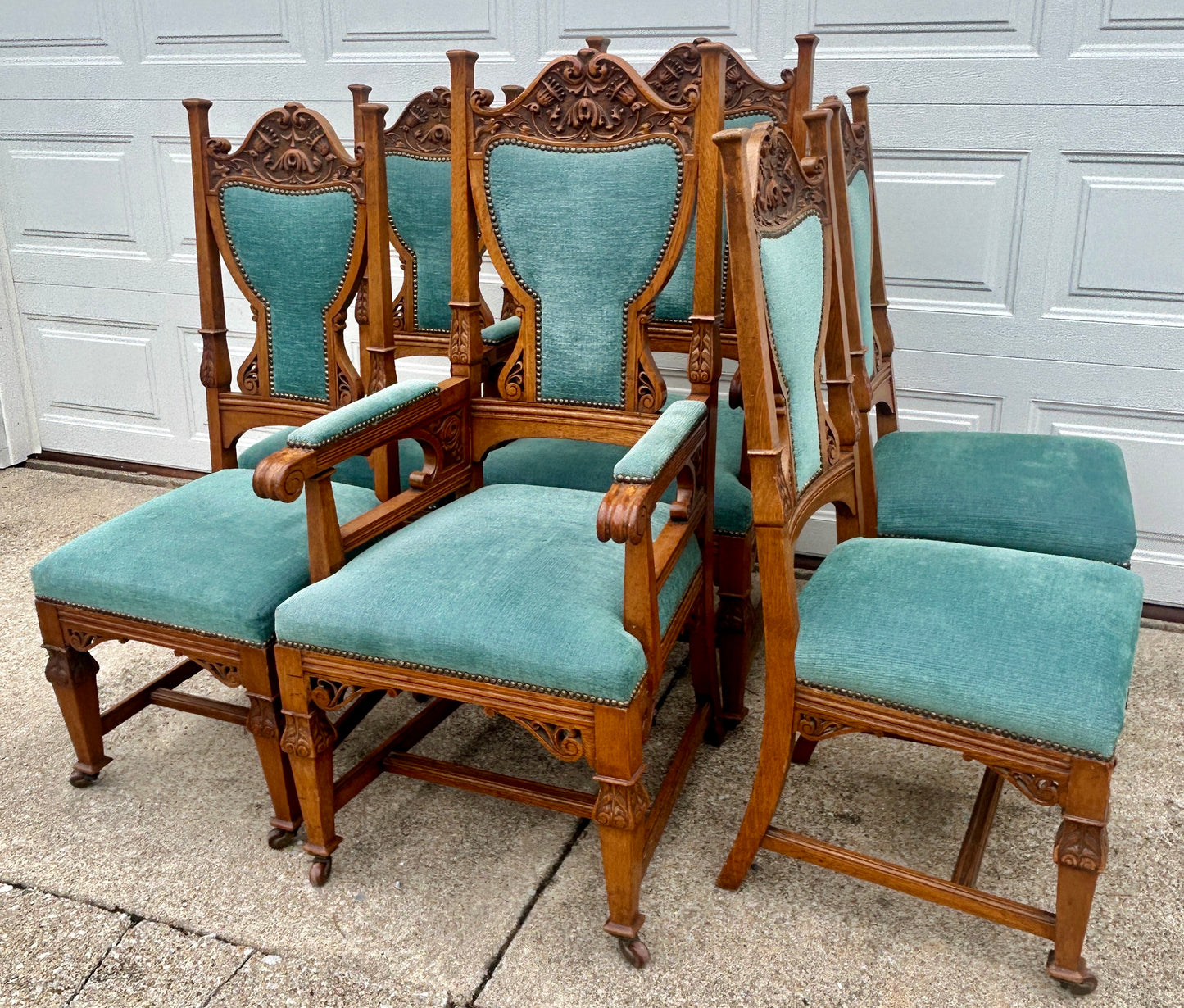 ANTIQUE SET OF FANCY OAK CHAIRS
