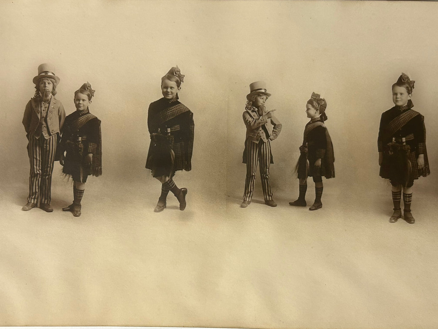 PHOTOGRAPHIC PRINT BY SCHWEIG OF ST. LOUIS OF CHILDREN DRESSED AS UNCLE SAM & IN SCOTTISH OUTFIT