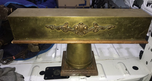 ANTIQUE LARGE BRASS BAR BEER TAP WITH TWELVE SPIGOTS BY BANNER EQUIPTMENT, CHICAGO