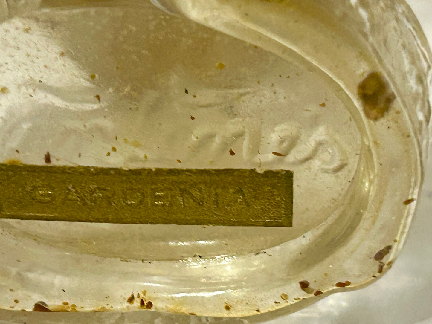 VANTINES BUDDAH FIGURAL GLASS PERFUME IN CASE