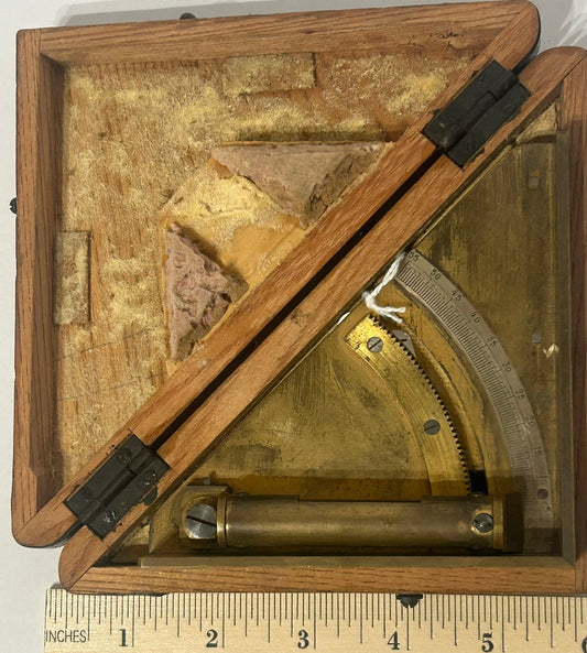 JAPANESE WWII ARTILLERY BRASS CLINOMETER IN ORIGINAL CASE