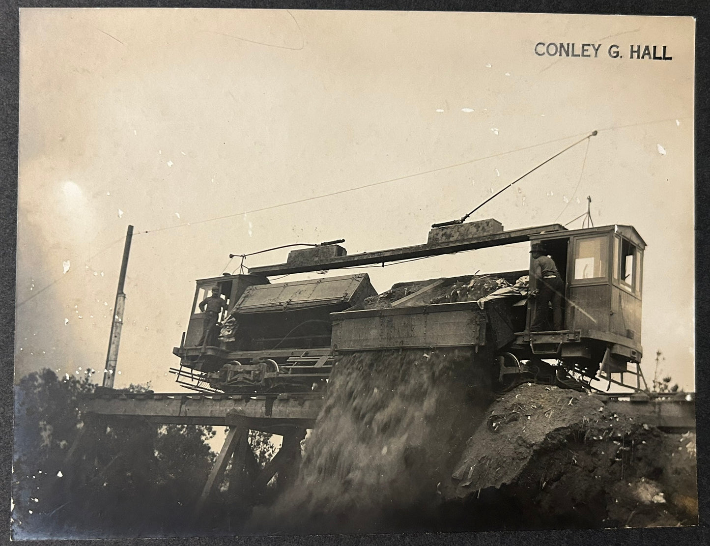 ANTIQUE PHOTOGRAPH OF SAN FRANCISCO CABLE CAR