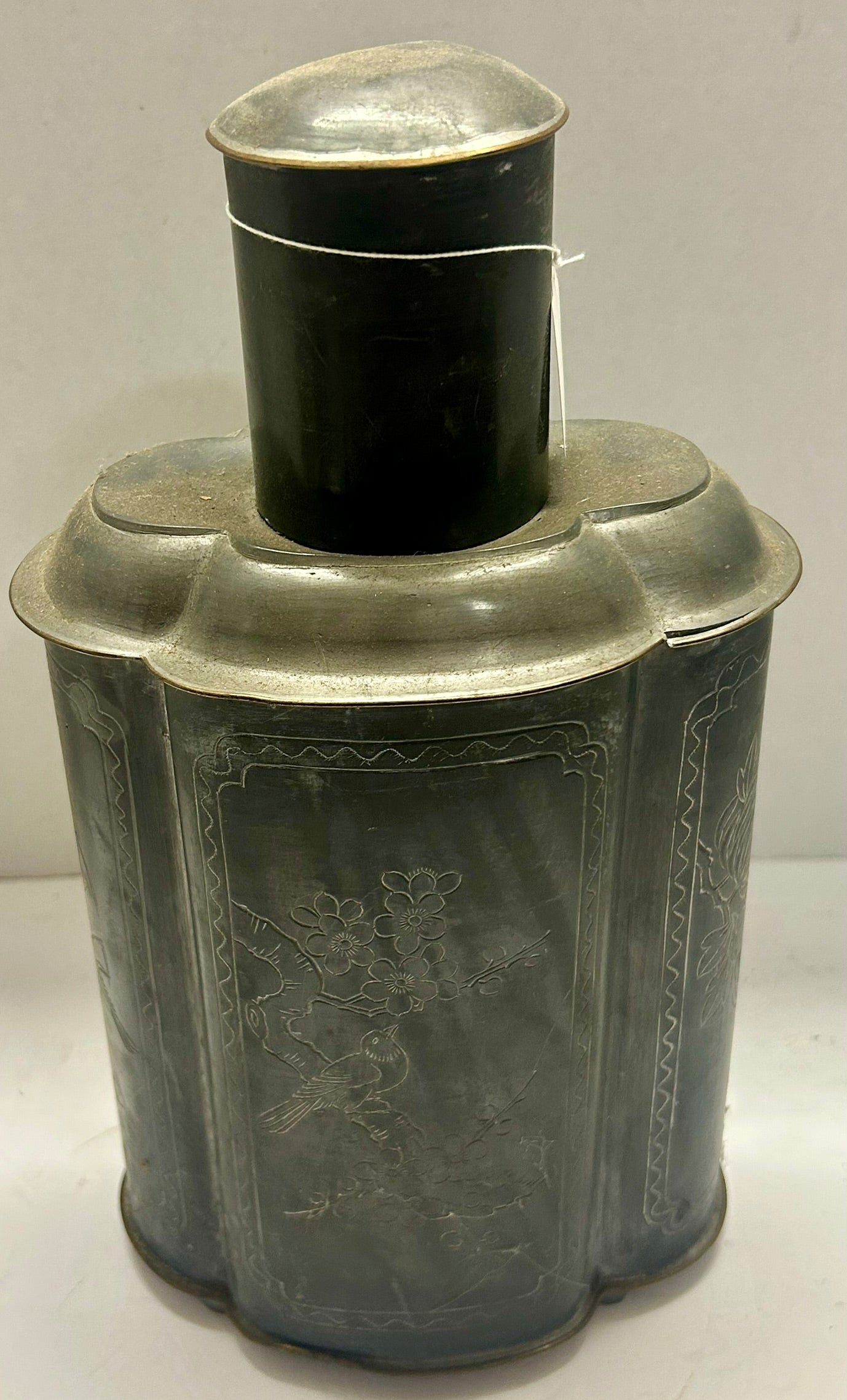 ORIENTAL ANTIQUE PEWTER LARGE TEA CADDY