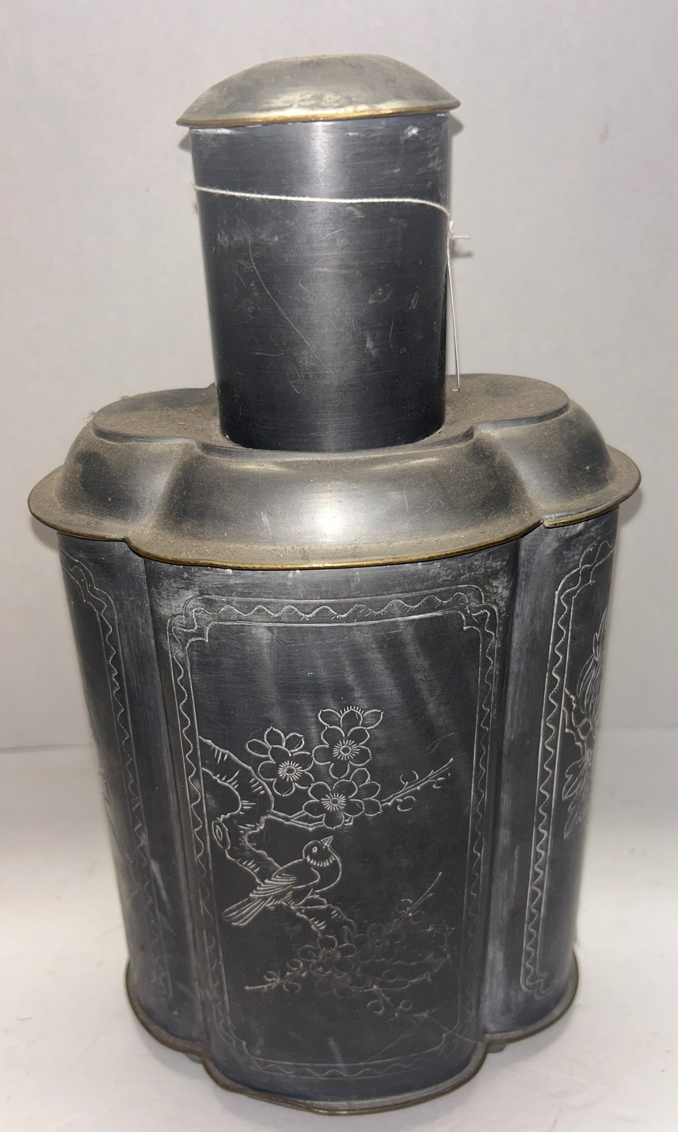 ORIENTAL ANTIQUE PEWTER LARGE TEA CADDY
