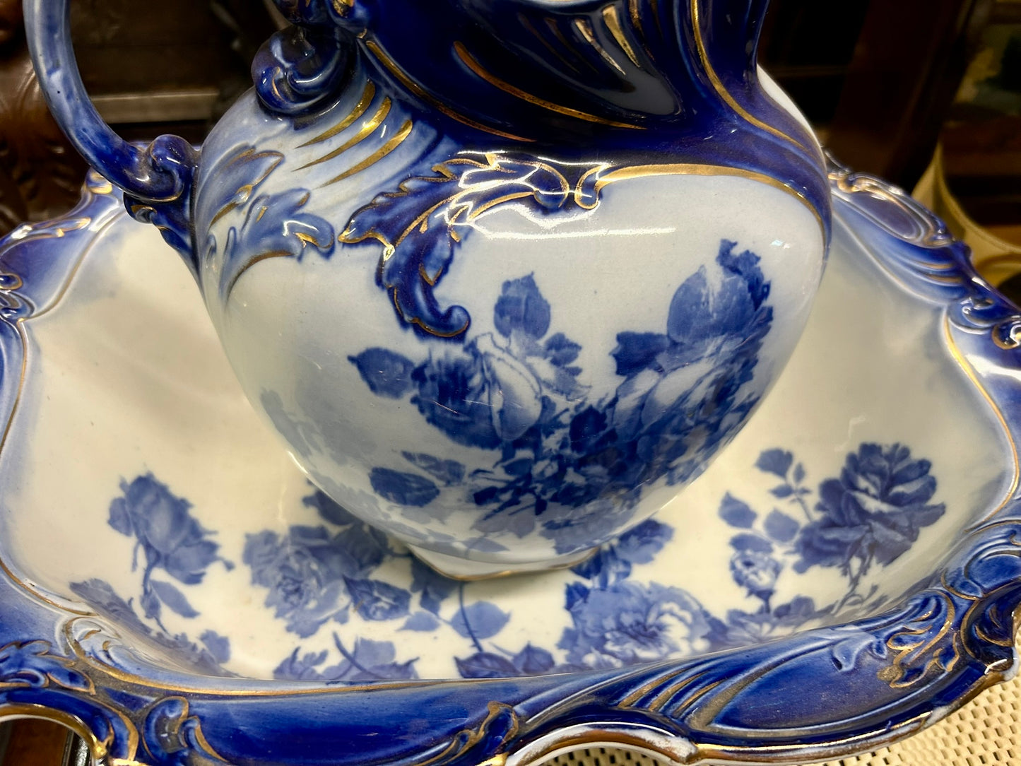 DOULTON BOWL AND PITCHER SET