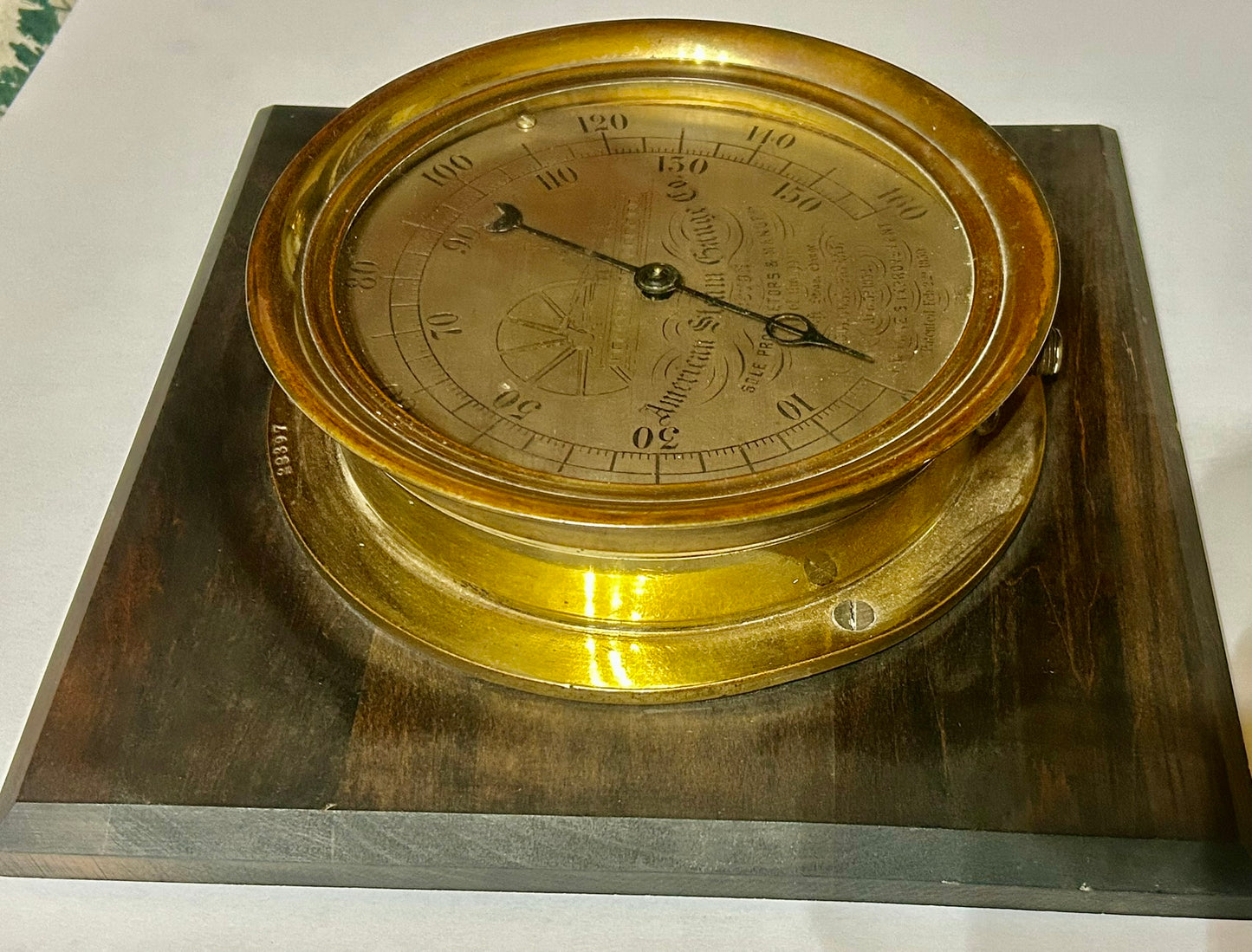 AMERICAN STEAM GUAGE 1859 WITH ENGRAVED BOX BED ENGINE DESIGN