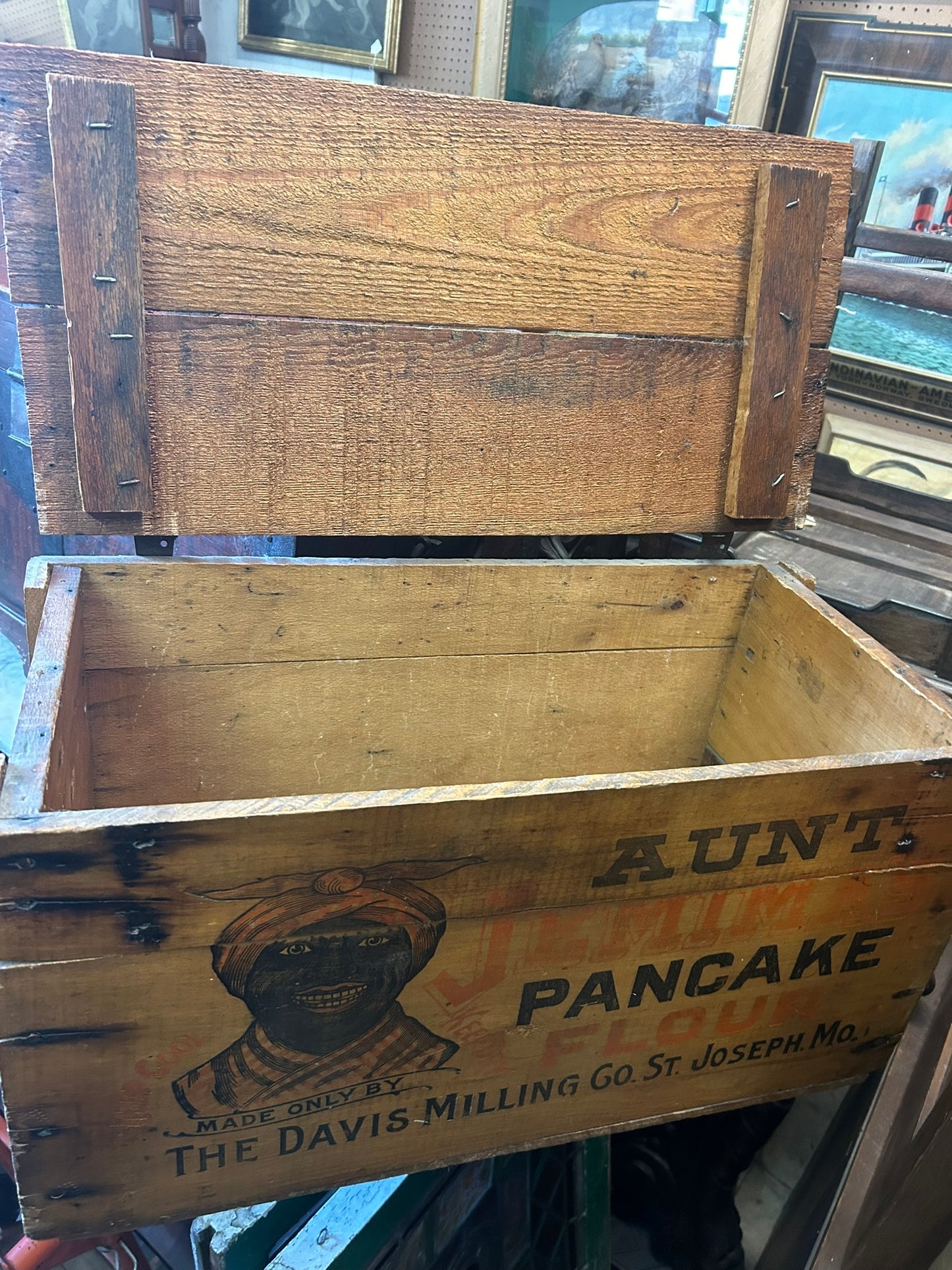 ANTIQUE AUNT JEMIMA'S PANCAKE FLOUR CRATE WITH GRAPHICS