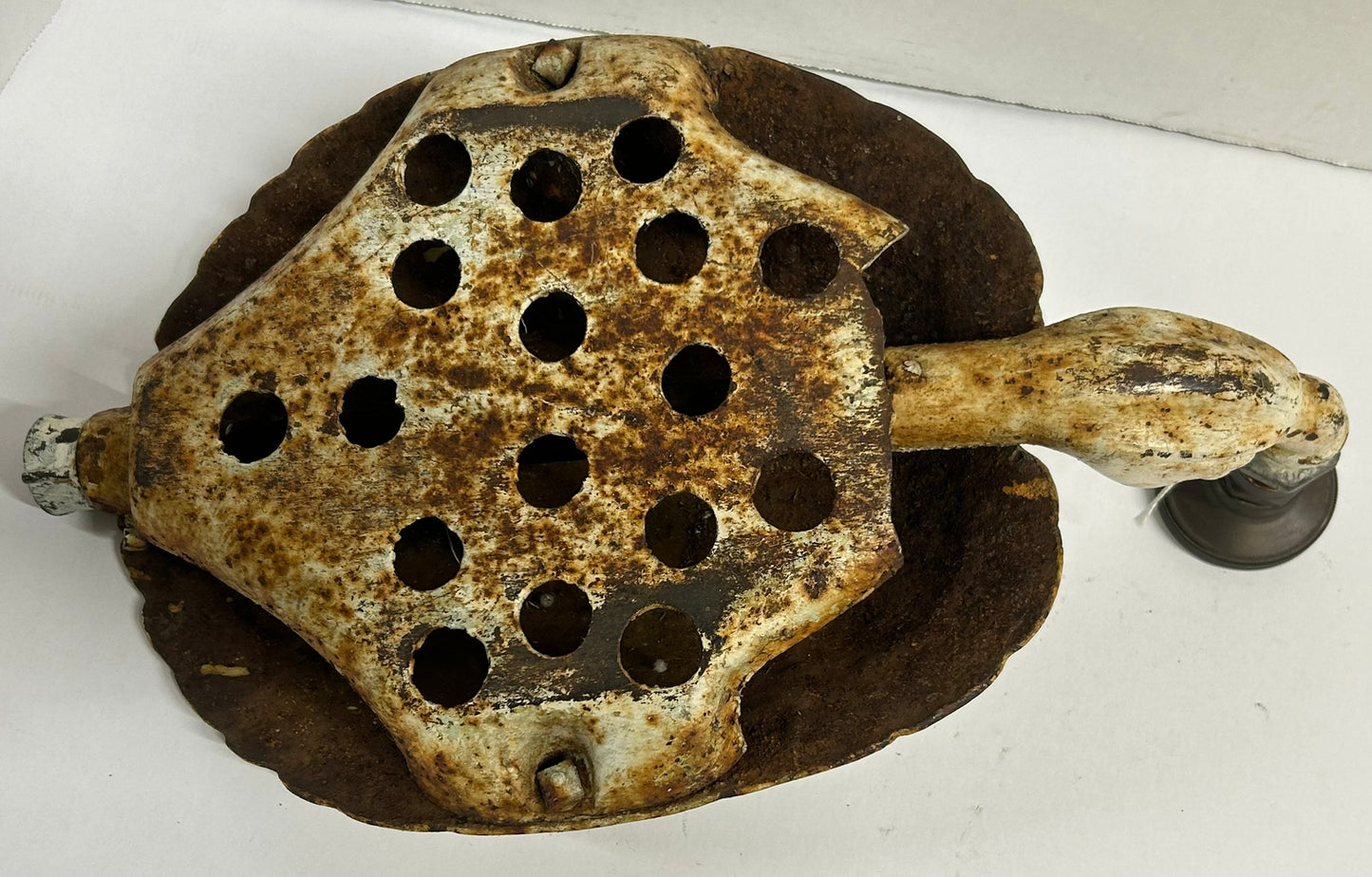 ANTIQUE CAST IRON LARGE TURTLE LAWN SPRINKLER