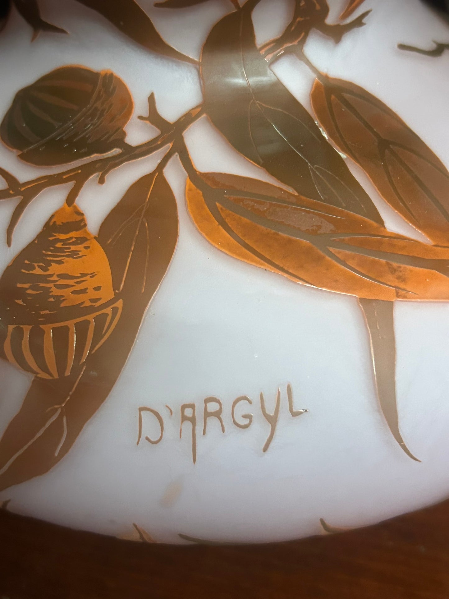 D'ARGYL SQUAT CAMEO VASE 7" TALL X 9" DIAMETER