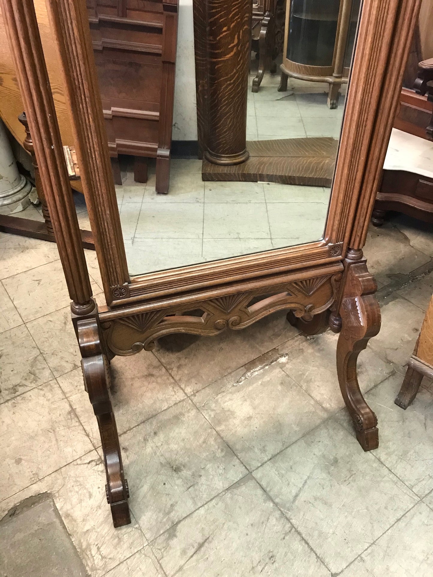 ANTIQUE OAK FLOOR FLOOR DRESSING MIRROR