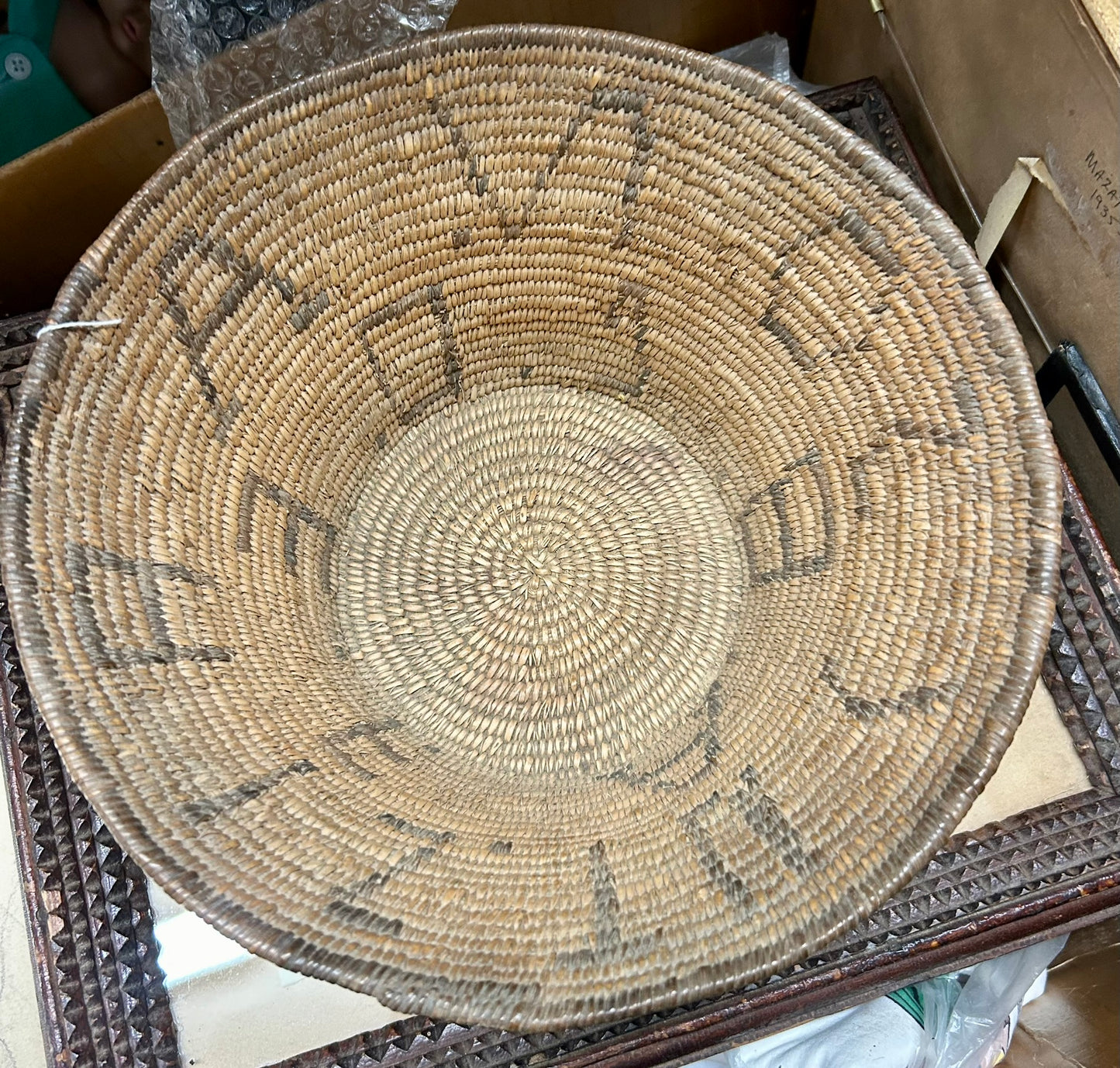 EARLY 1900'S NATIVE AMERICAN PIMA BASKET WITH WORDING DESIGN