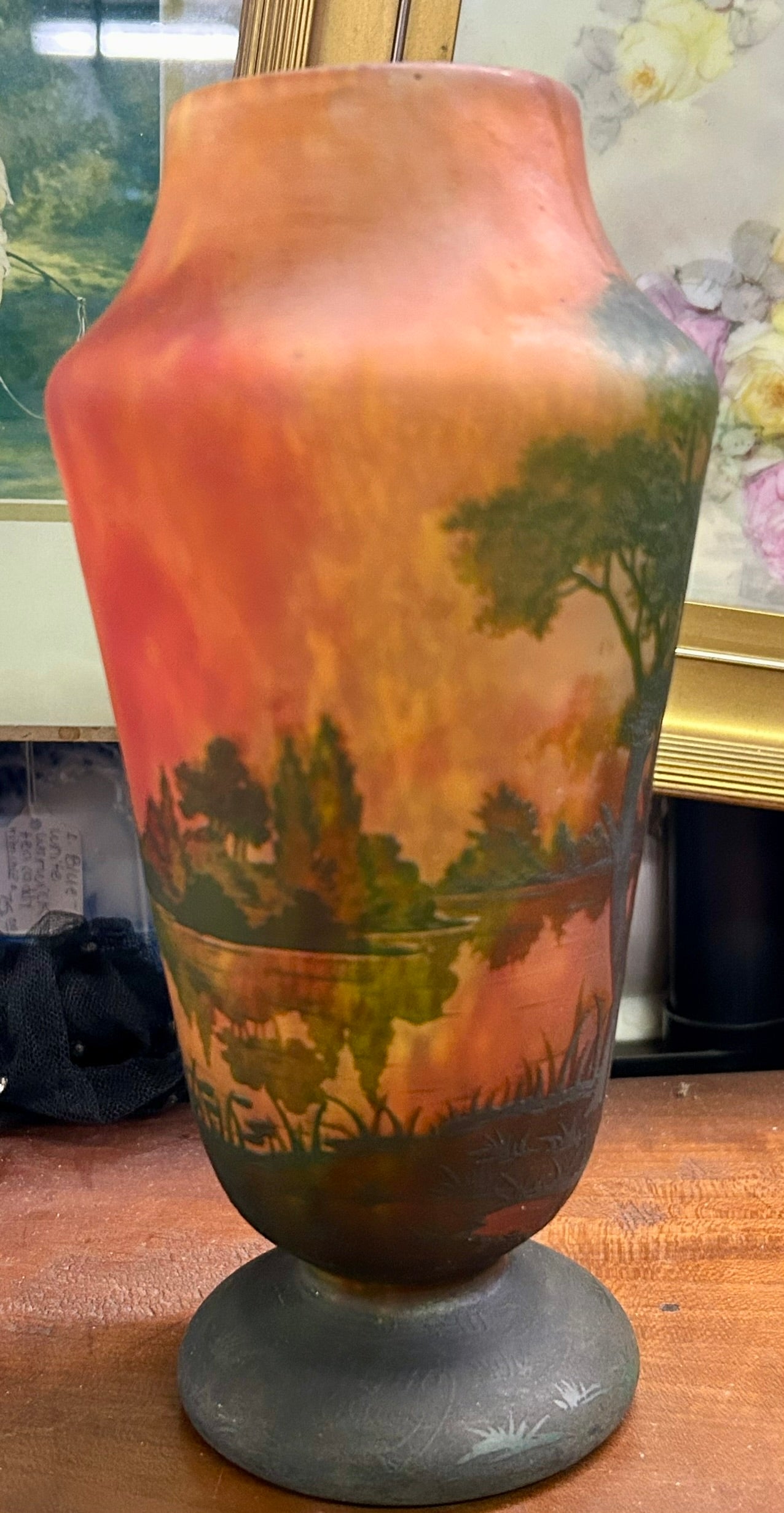 DAUM NANCY SCENIC CAMEO VASE
