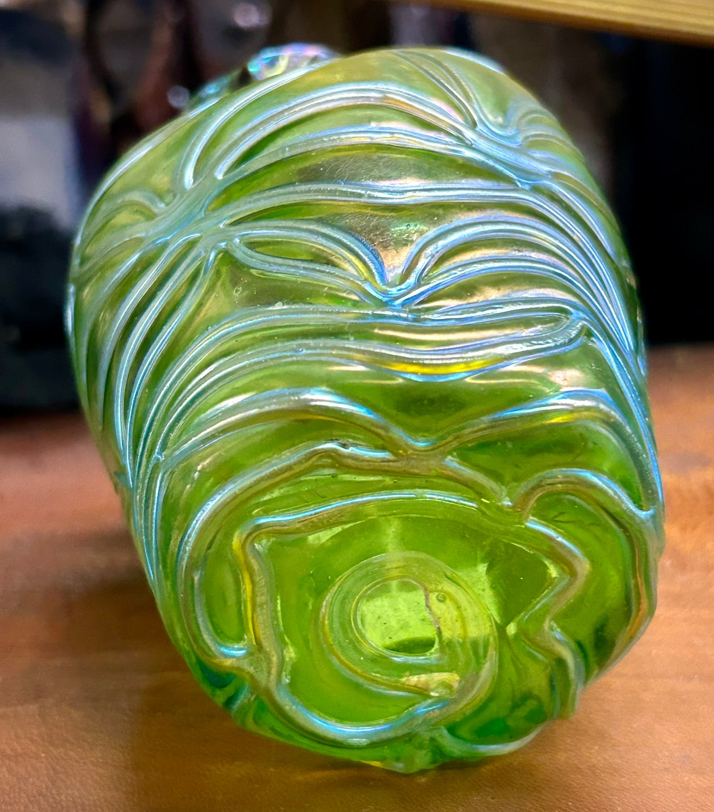 AUSTRIAN GREEN IRIDESCENT ART GLASS VASE