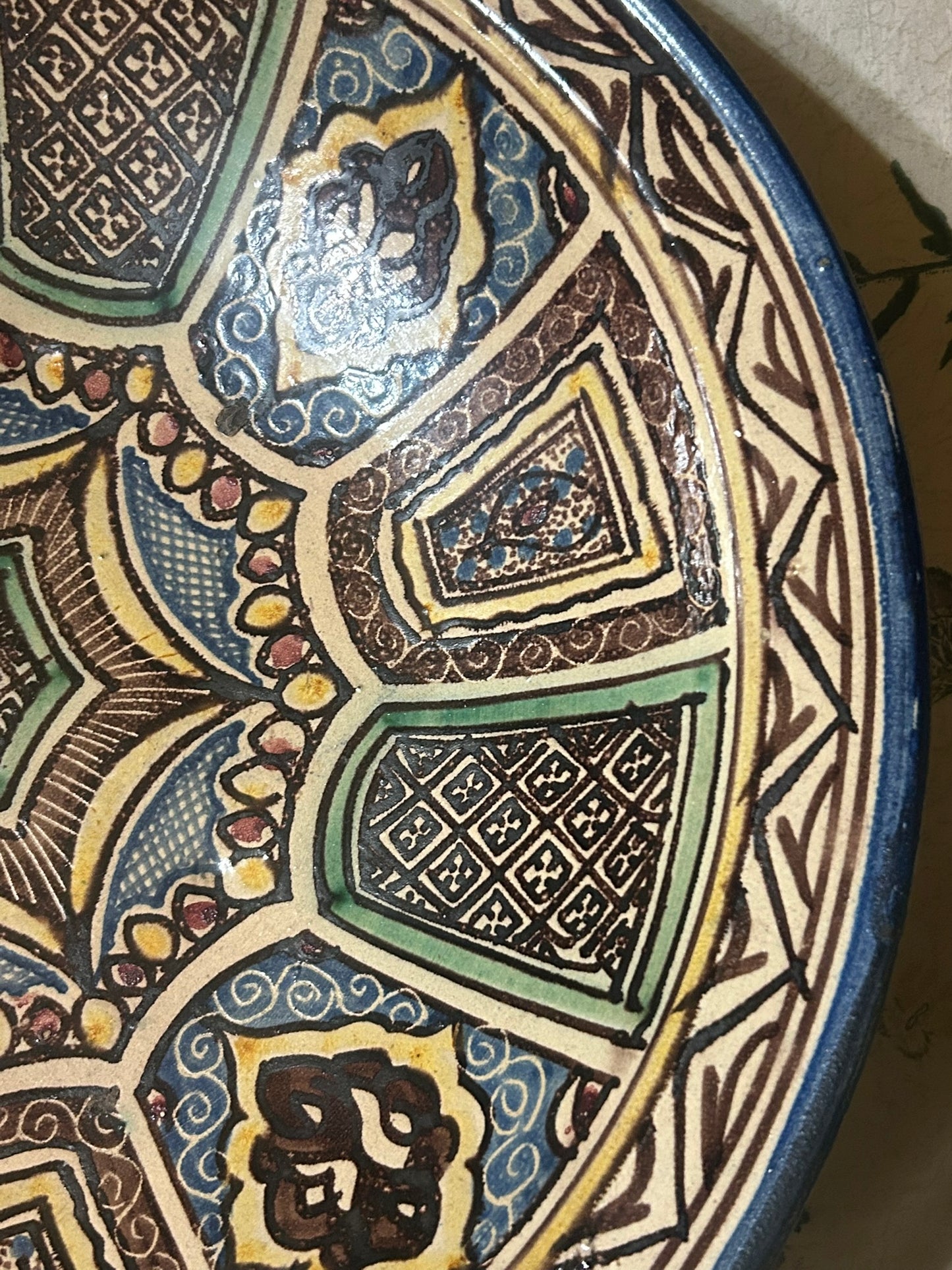 ISLAMIC DECORATED EARTHENWARE ANTIQUE LARGE BOWL