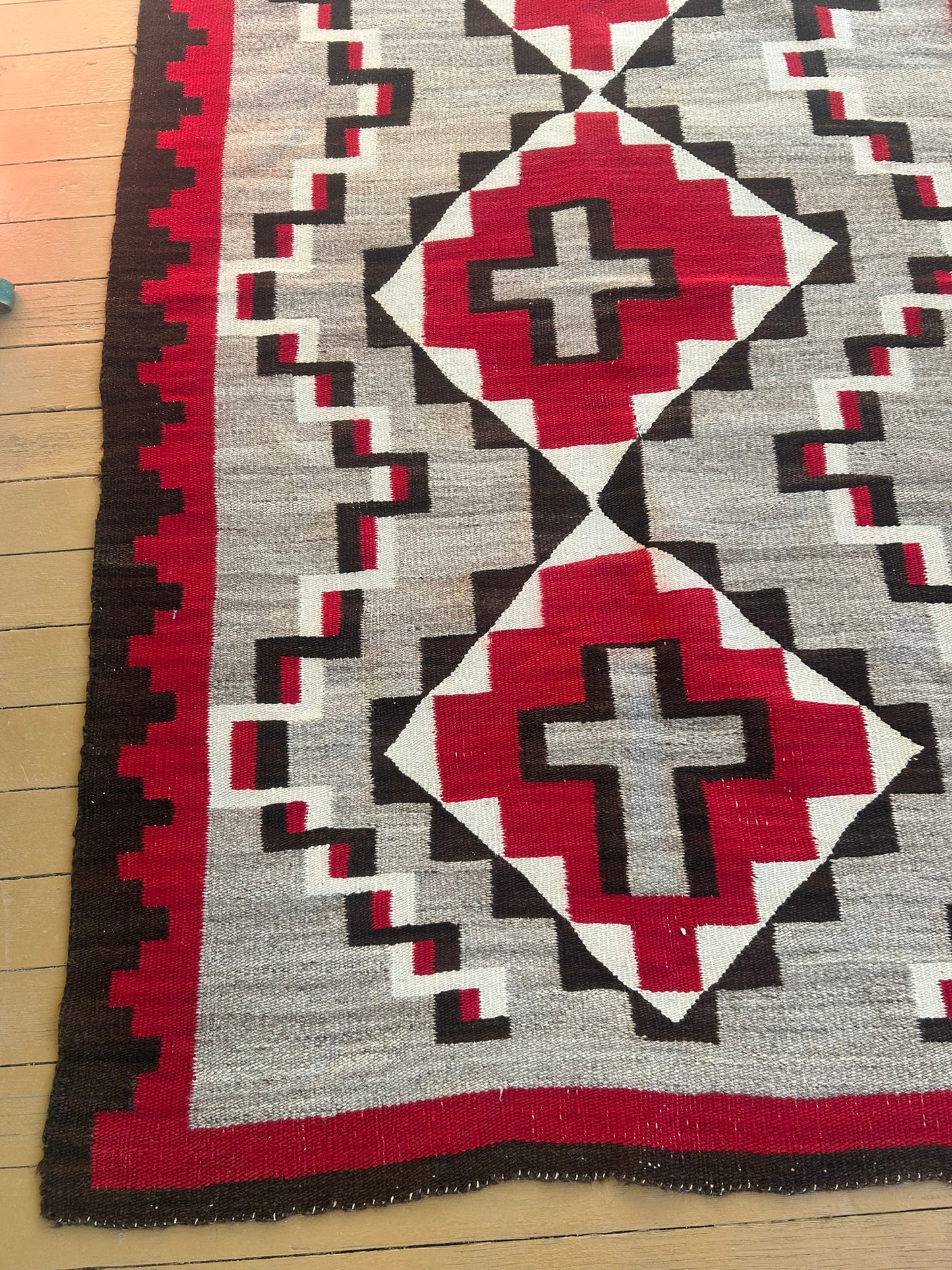 ANTIQUE NAVAJO WEAVING