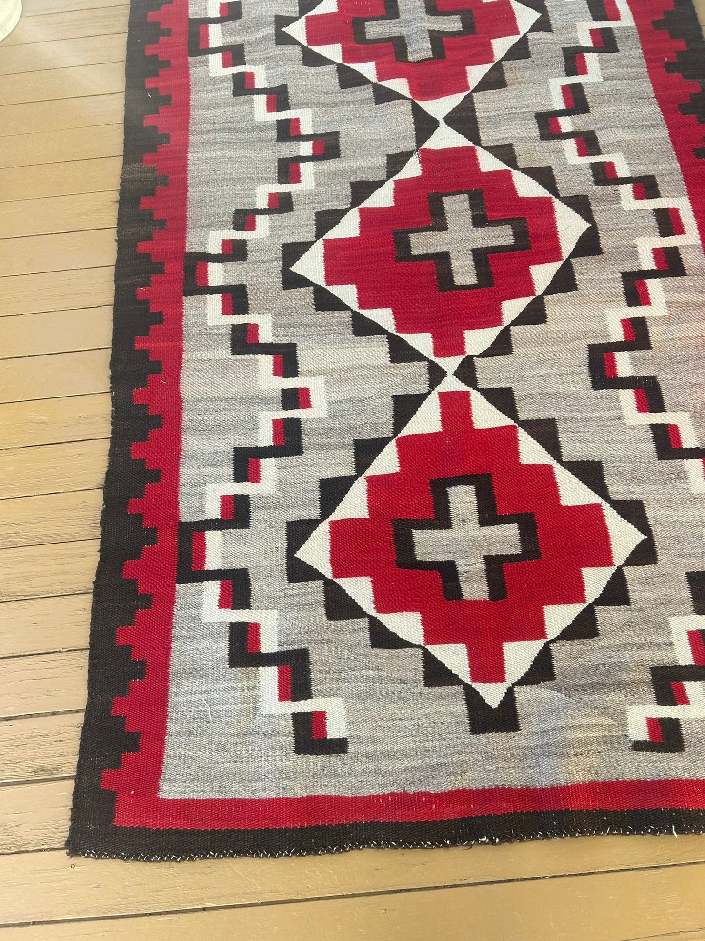 ANTIQUE NAVAJO WEAVING