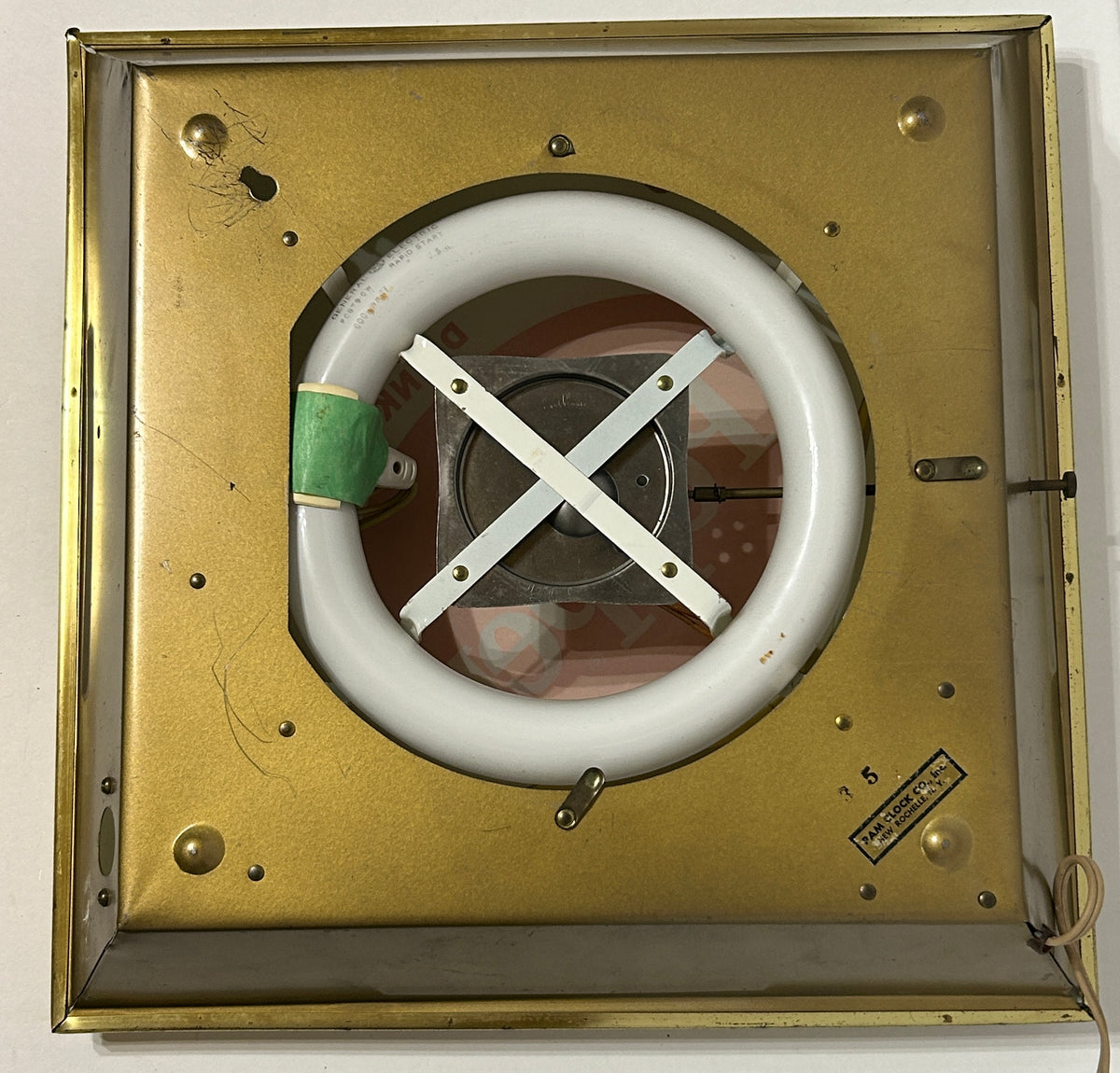 DR. PEPPER ELECTRIC ADVERTISING CLOCK