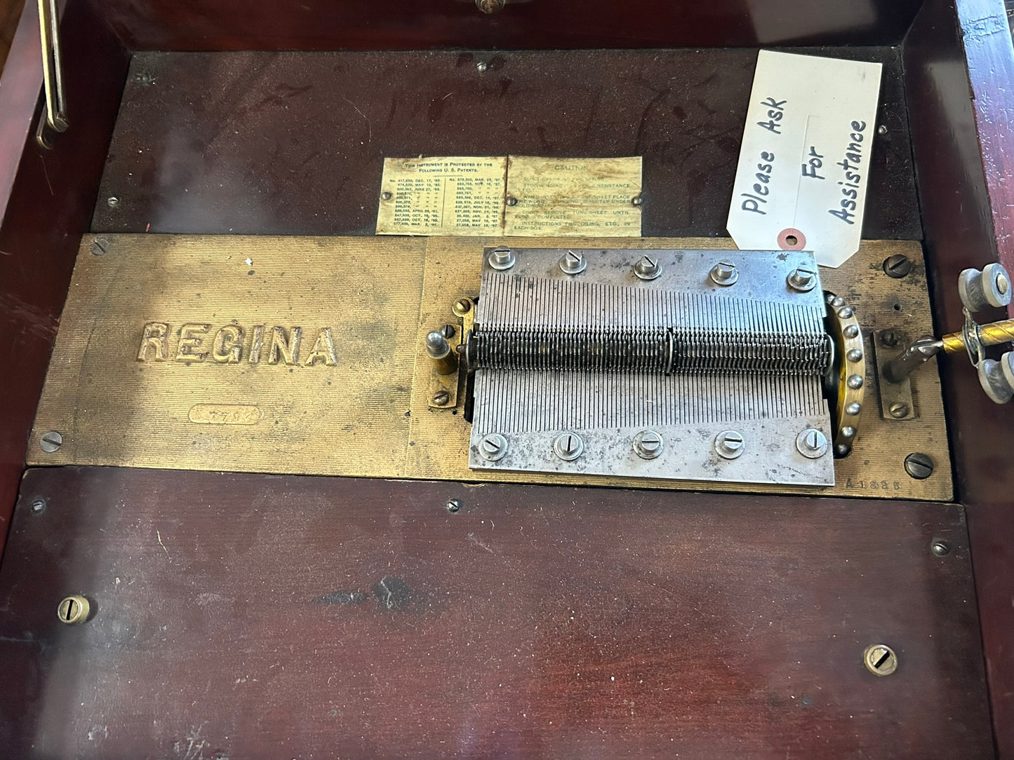 REGINA COIN OPERATED DISC MUSIC BOX
