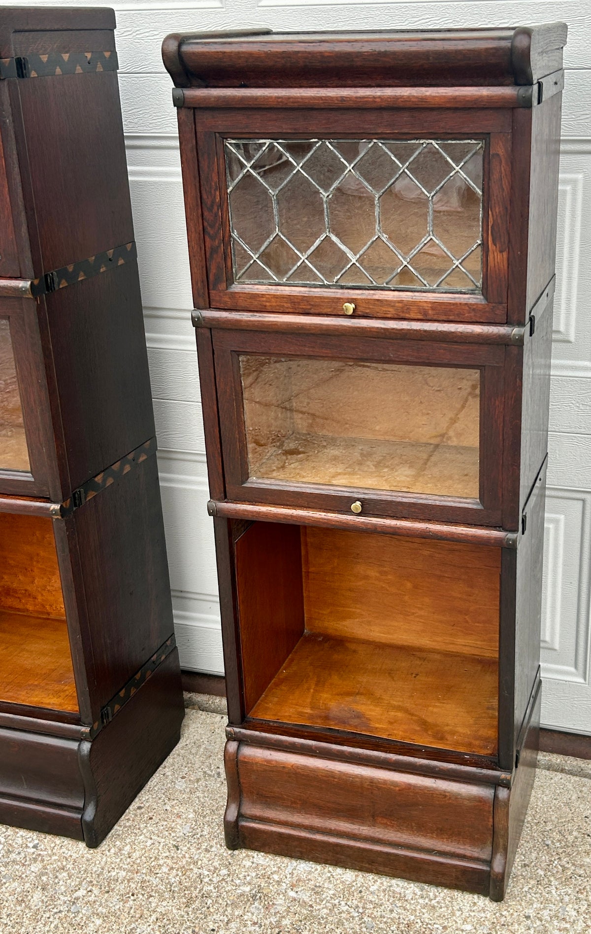 1/2 WIDTH SIZE RARE ANTIQUE BARRISTER OAK STACK BOOKCASE WITH LEADED TOP DOOR