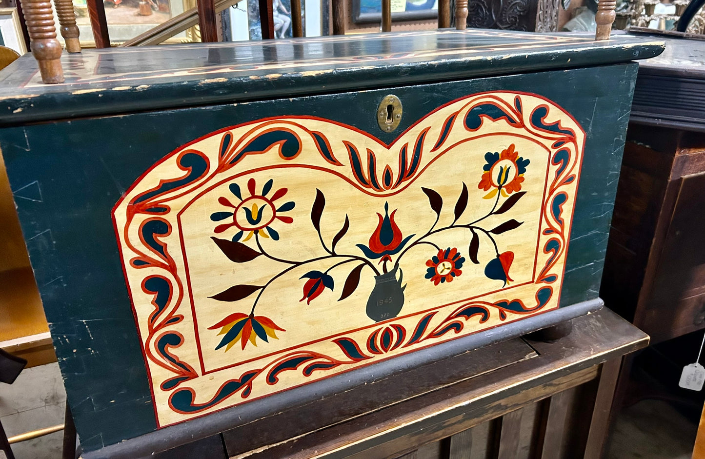 PENNSYLVANIA STYLE PAINT DECORATED EARLY WOODEN CHEST