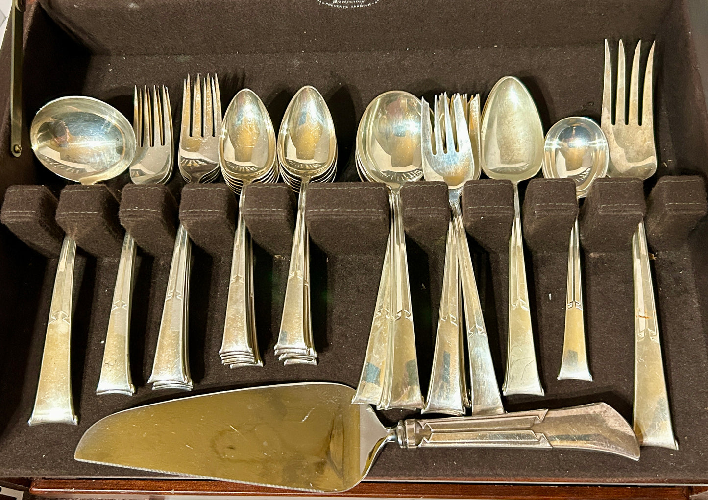 TIFFANY STERLING LINENFOLD PATTERN FLATWARE SET