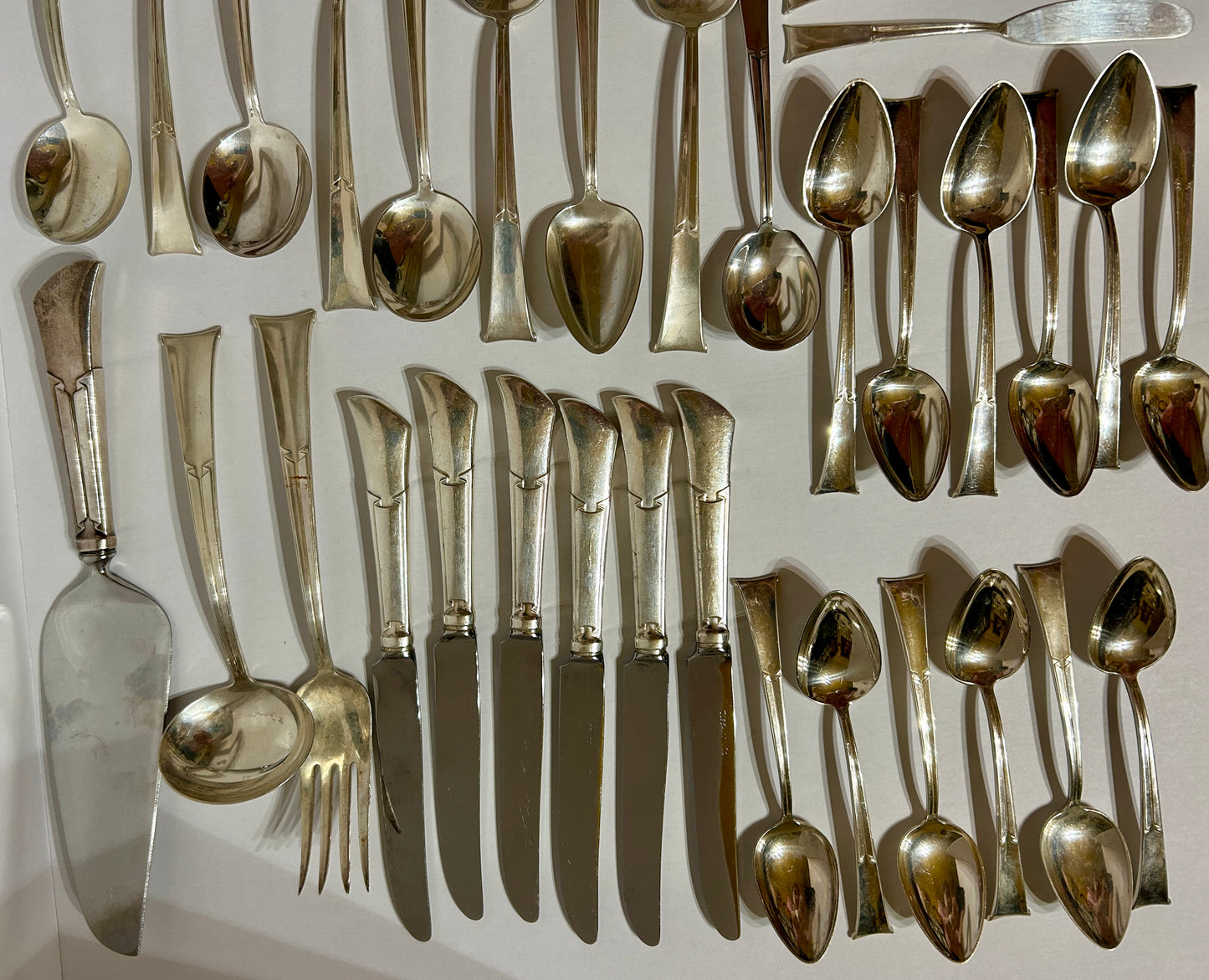 TIFFANY STERLING LINENFOLD PATTERN FLATWARE SET