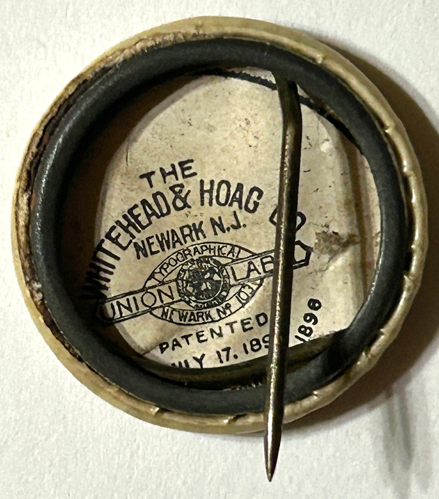 ANTIQUE P & O CO. CANTON PLOWS ADVERTISING PINBACK BUTTON