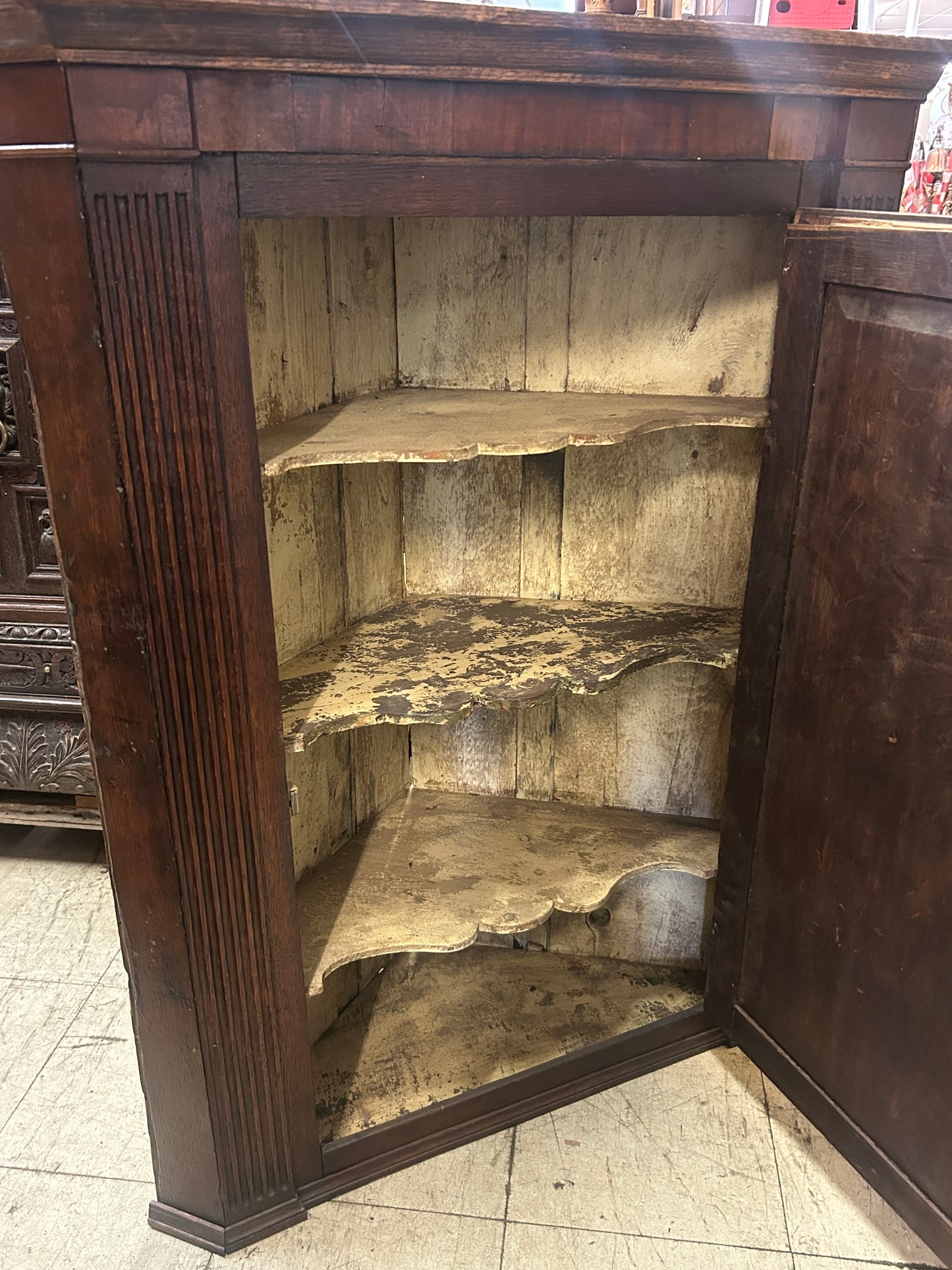1800's OAK HANGING CORNER CUPBOARD WITH PAINTED INSIDES