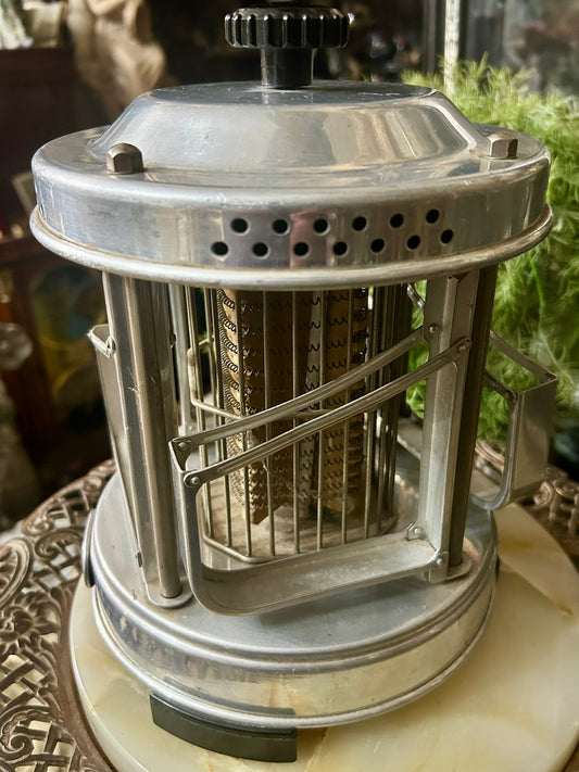 ELEM TOASTER VERY UNUSAL ROUND FLIPPERS