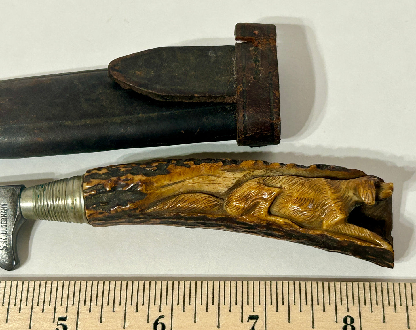 S. R. DROESCHER GERMANY KNIFE WITH CARVED ANTLER HORN FIGURAL DOG HANDLE