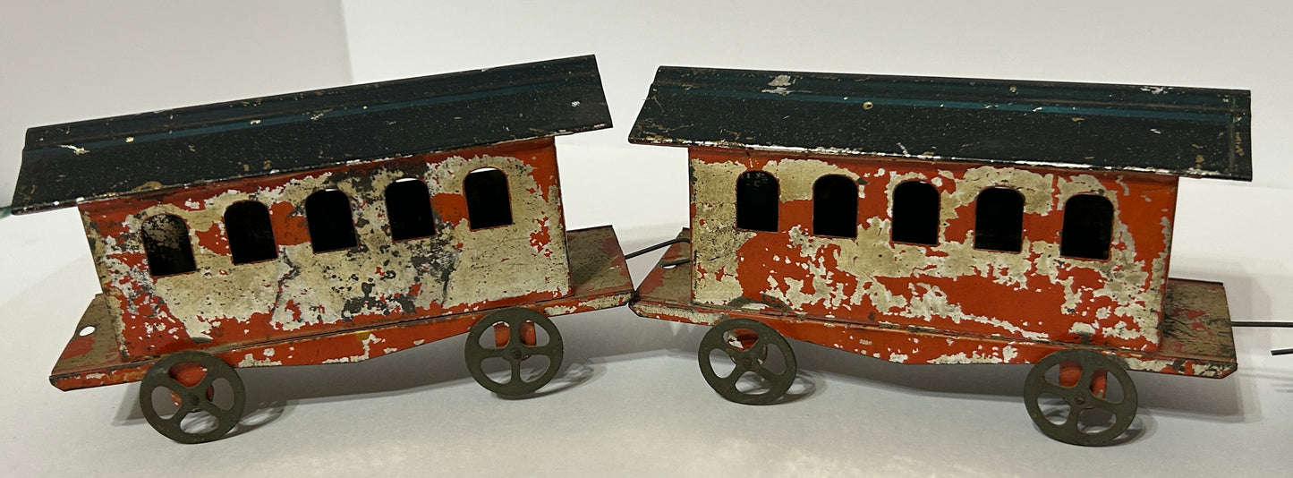 EARLY AMERICAN TIN TOY TRAIN SET
