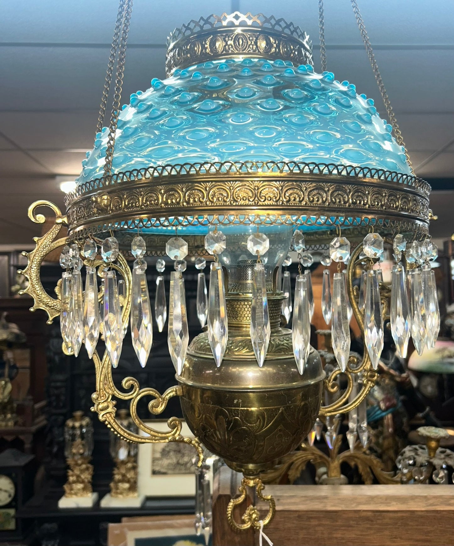 ANTIQUE BLUE OPAL HOBNAIL HANGING KEROSENE LIBRARY LAMP