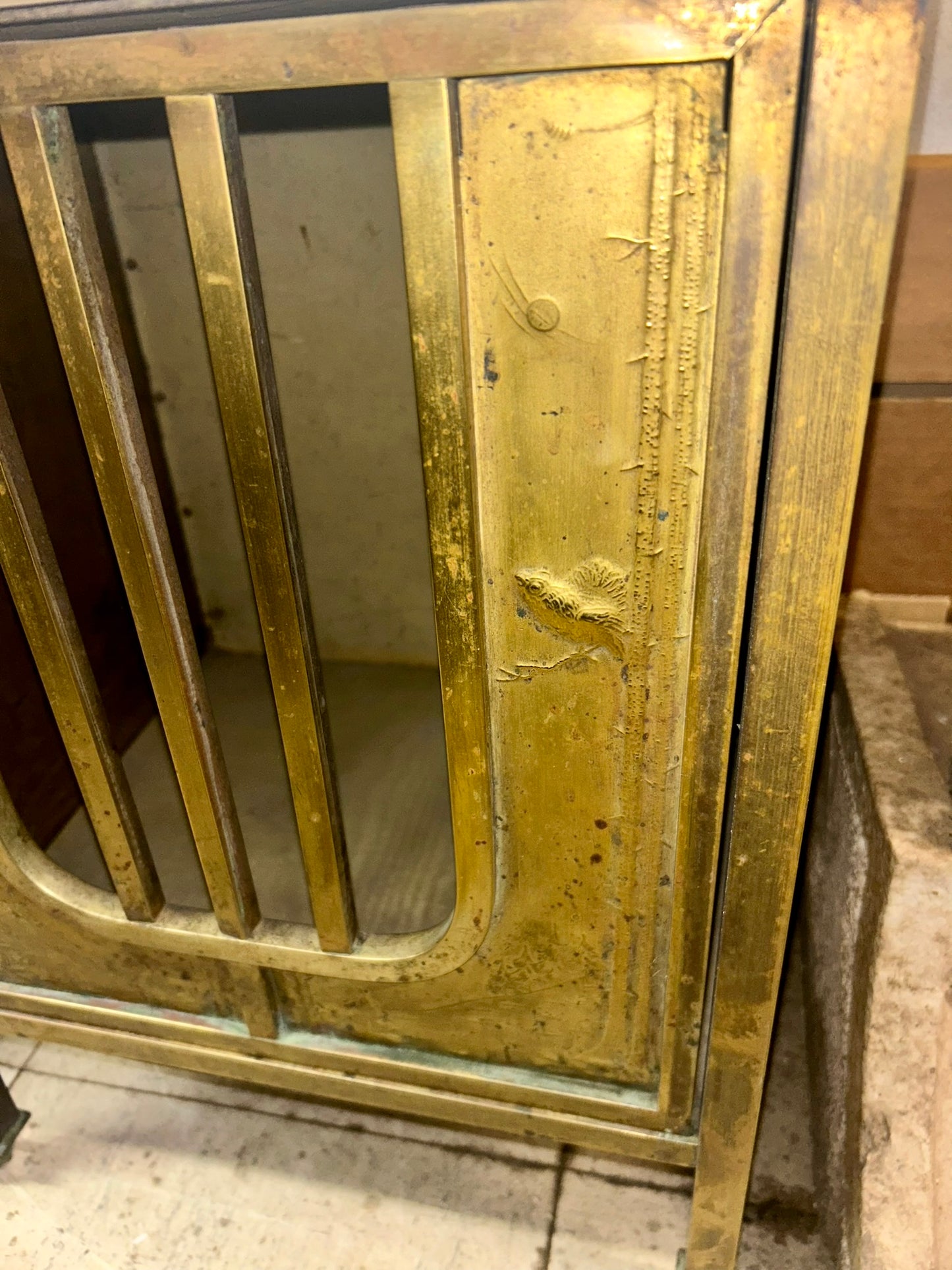 BRASS AND MARBLE ANTIQUE 1920'S NIGHT STAND WITH DECORATED METAL