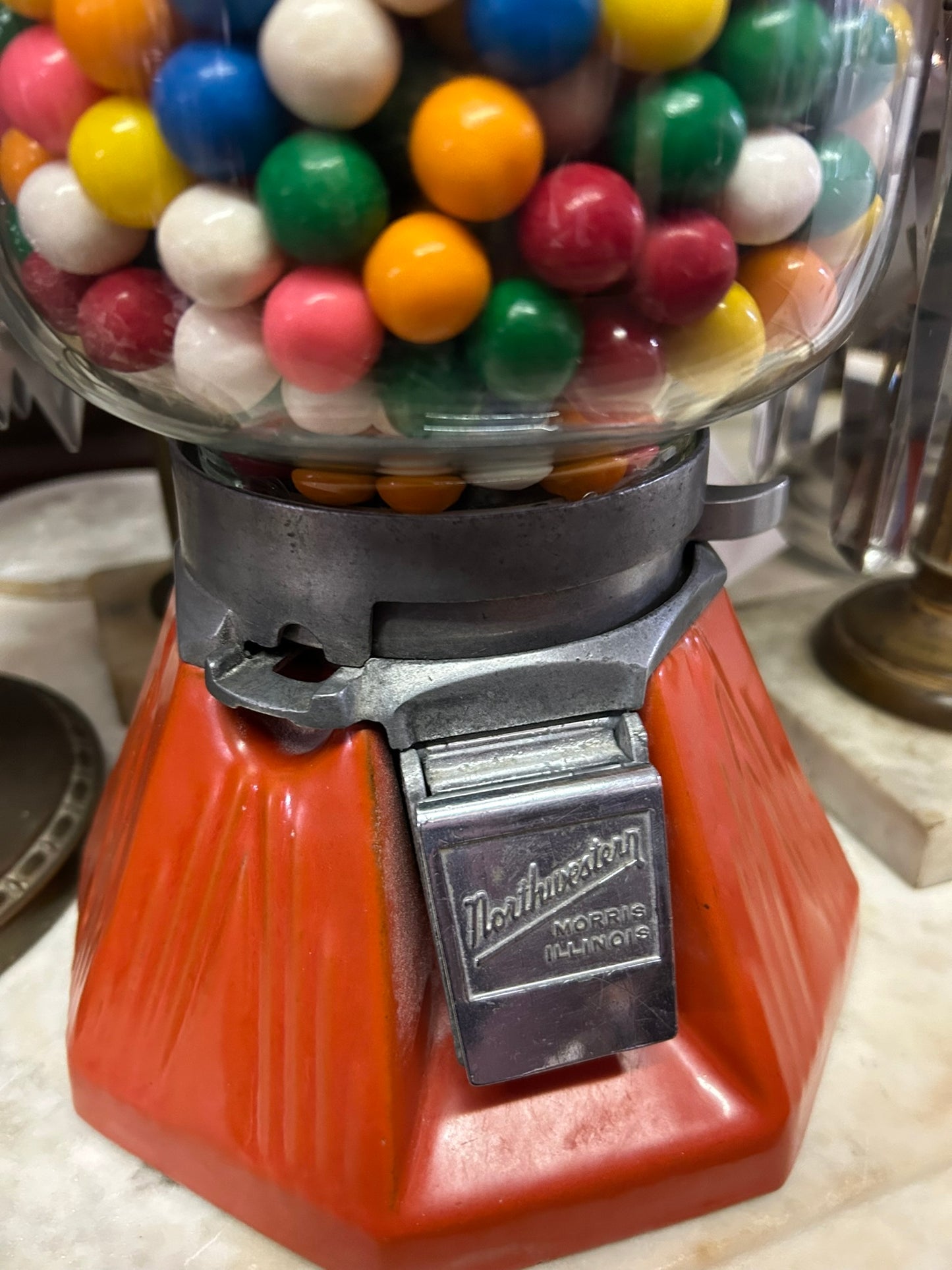 NORTHWESTERN 33 CANDY GUM MACHINE