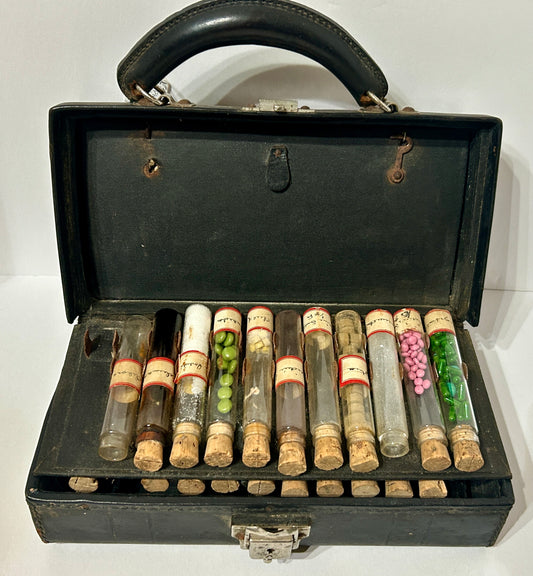 ANTIQUE DOCTORS MEDICINE KIT